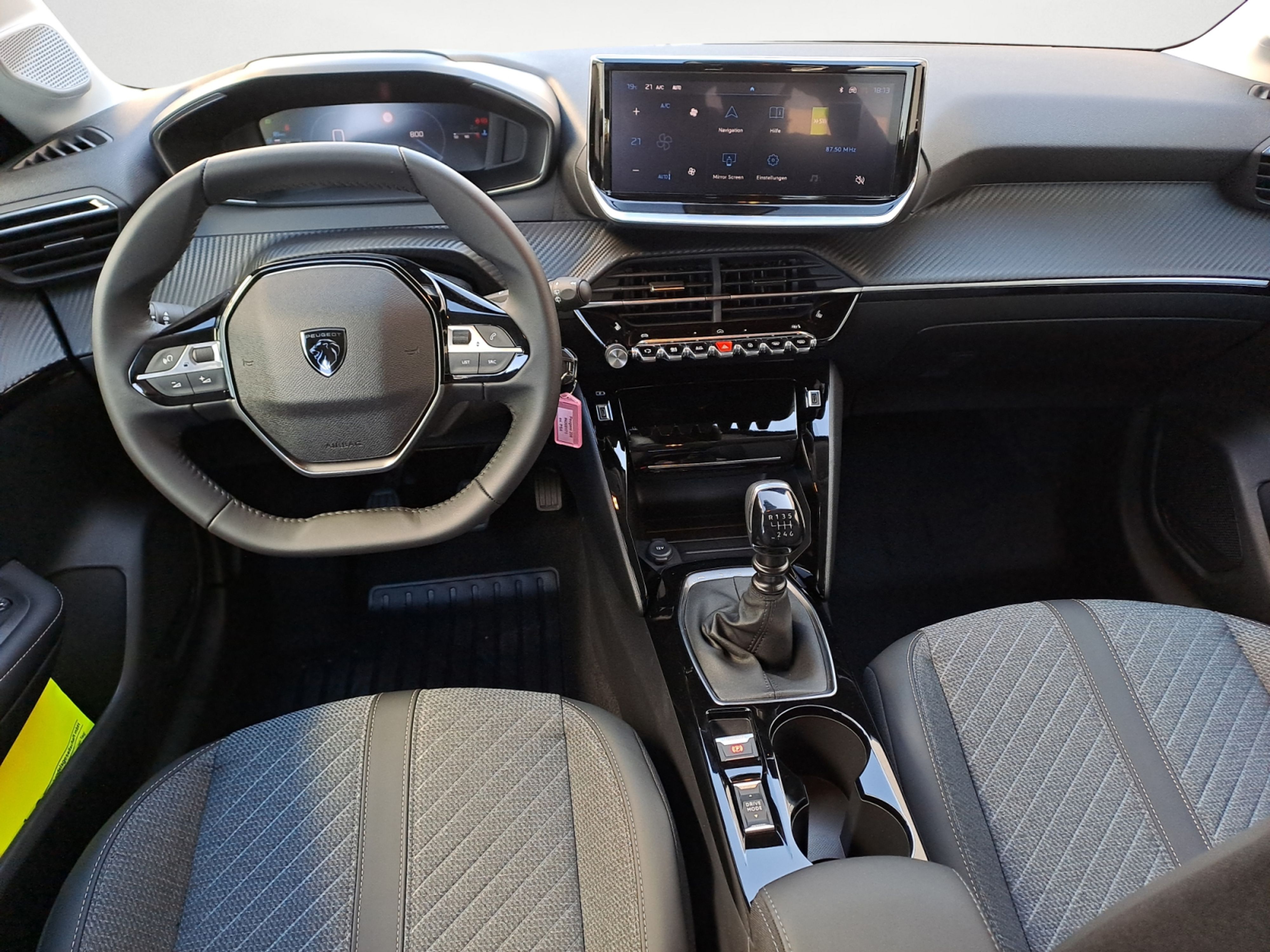 Peugeot - 208 PureTech 100 Allure