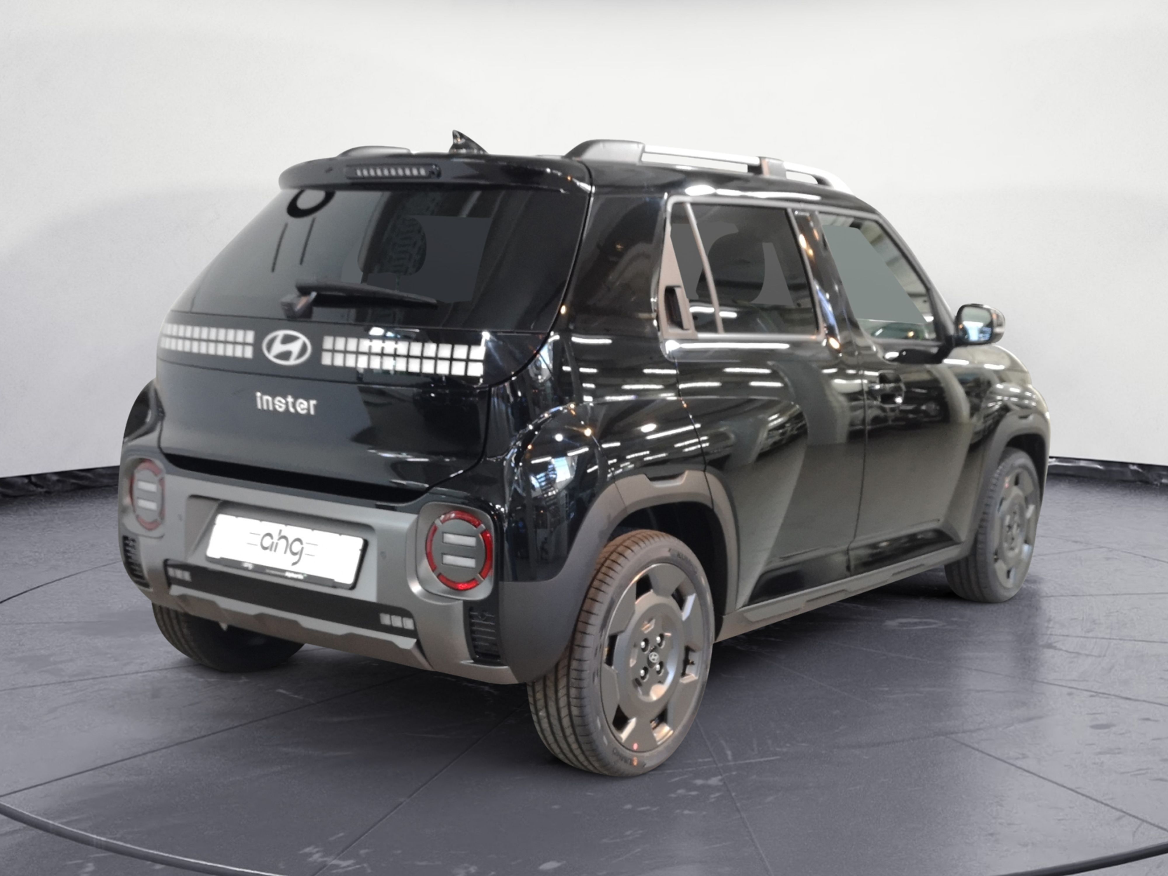 Hyundai - INSTER Cross EV