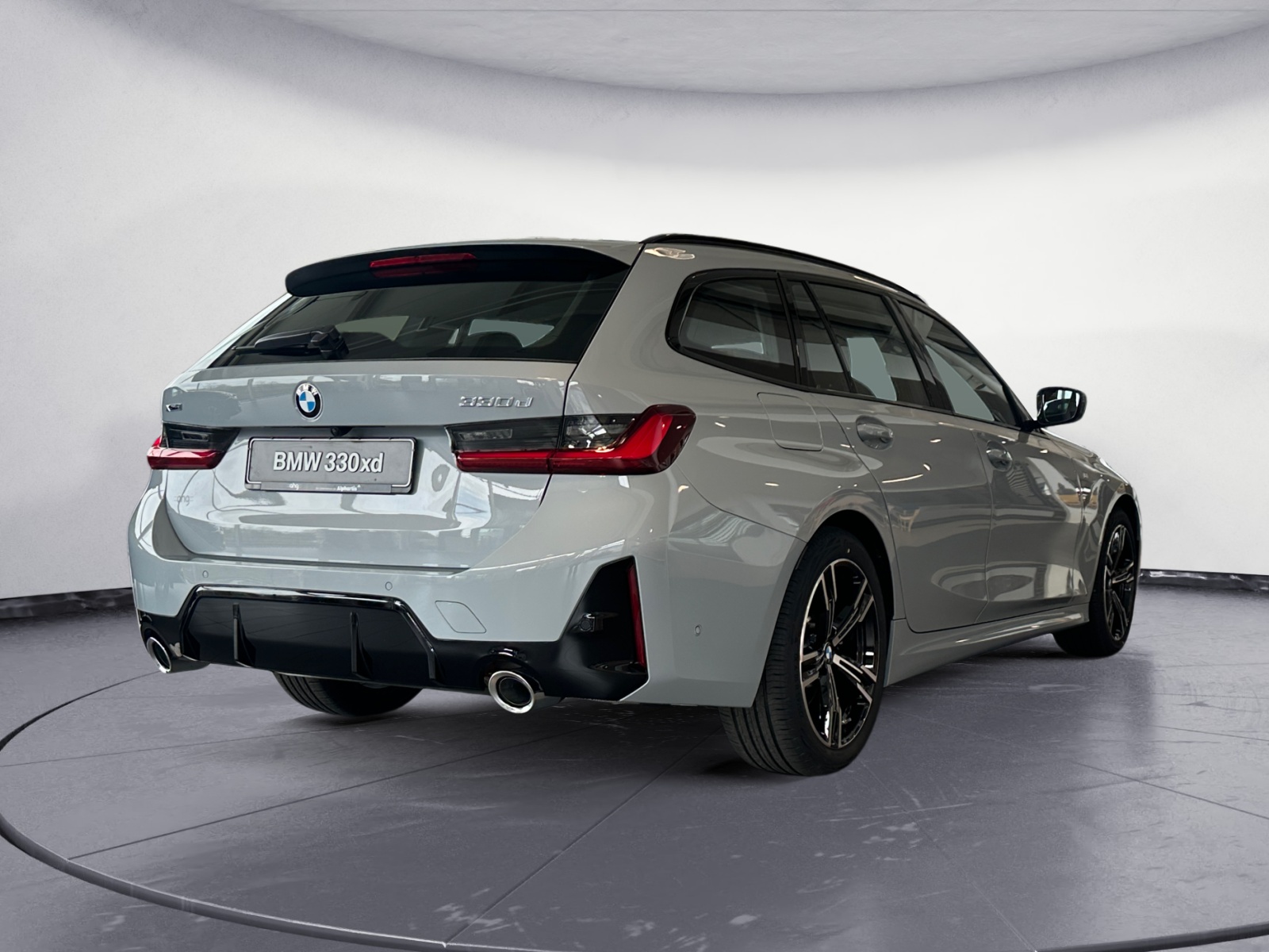 BMW - 330d xDrive Touring