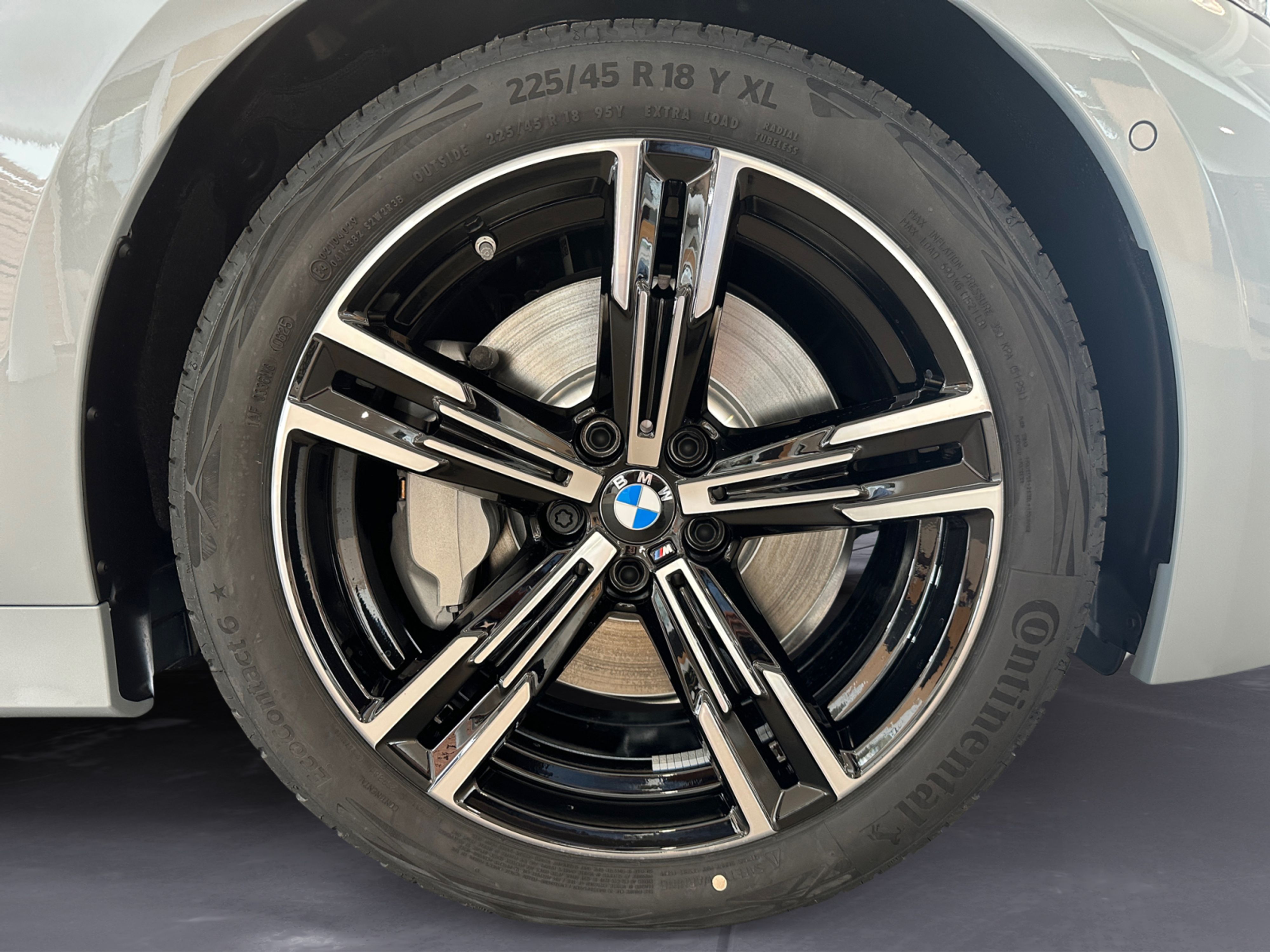 BMW - 330d xDrive Touring