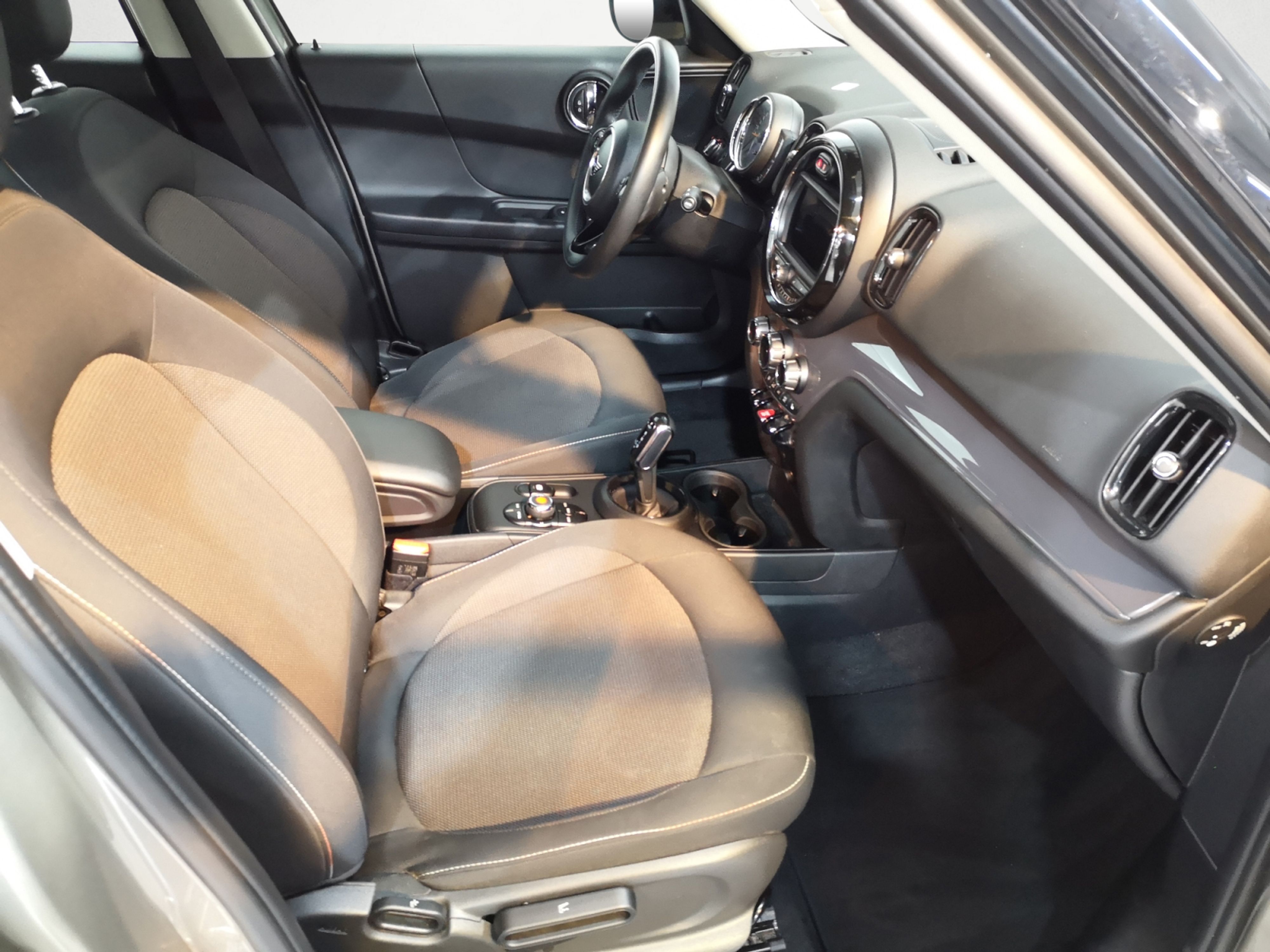 MINI - Countryman Cooper