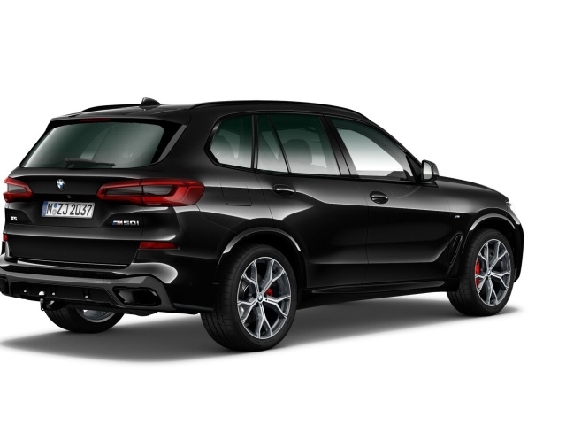 BMW - X5 M50i