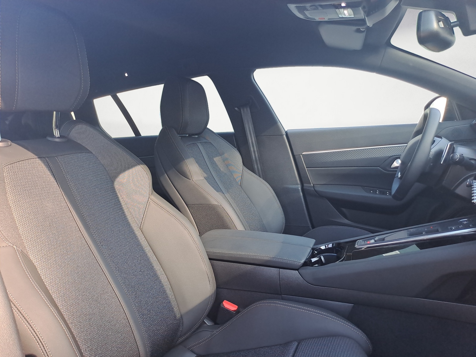 Peugeot - 508 BlueHDi 130 EAT8 Allure SW