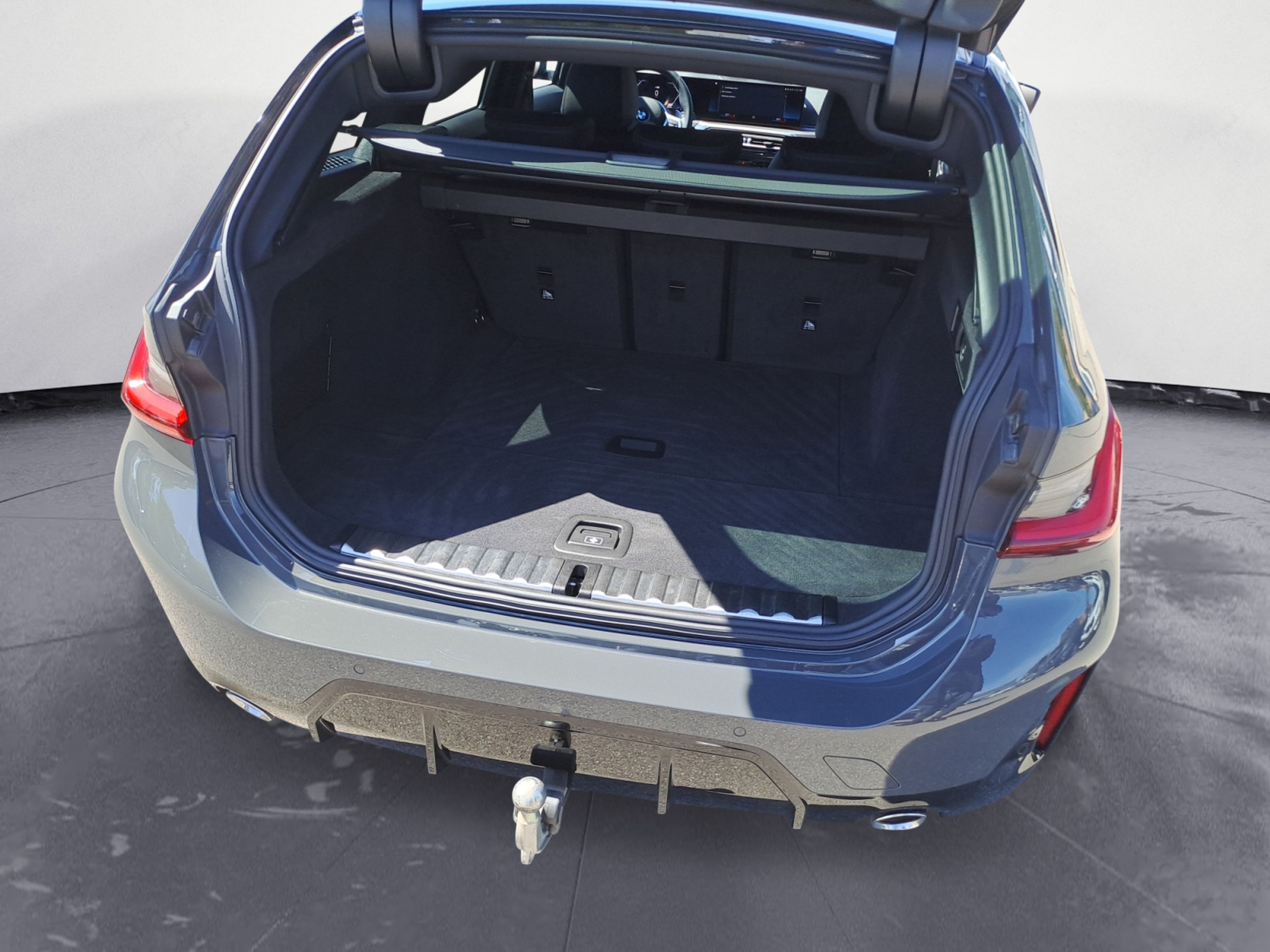 BMW - 318d Touring Auto