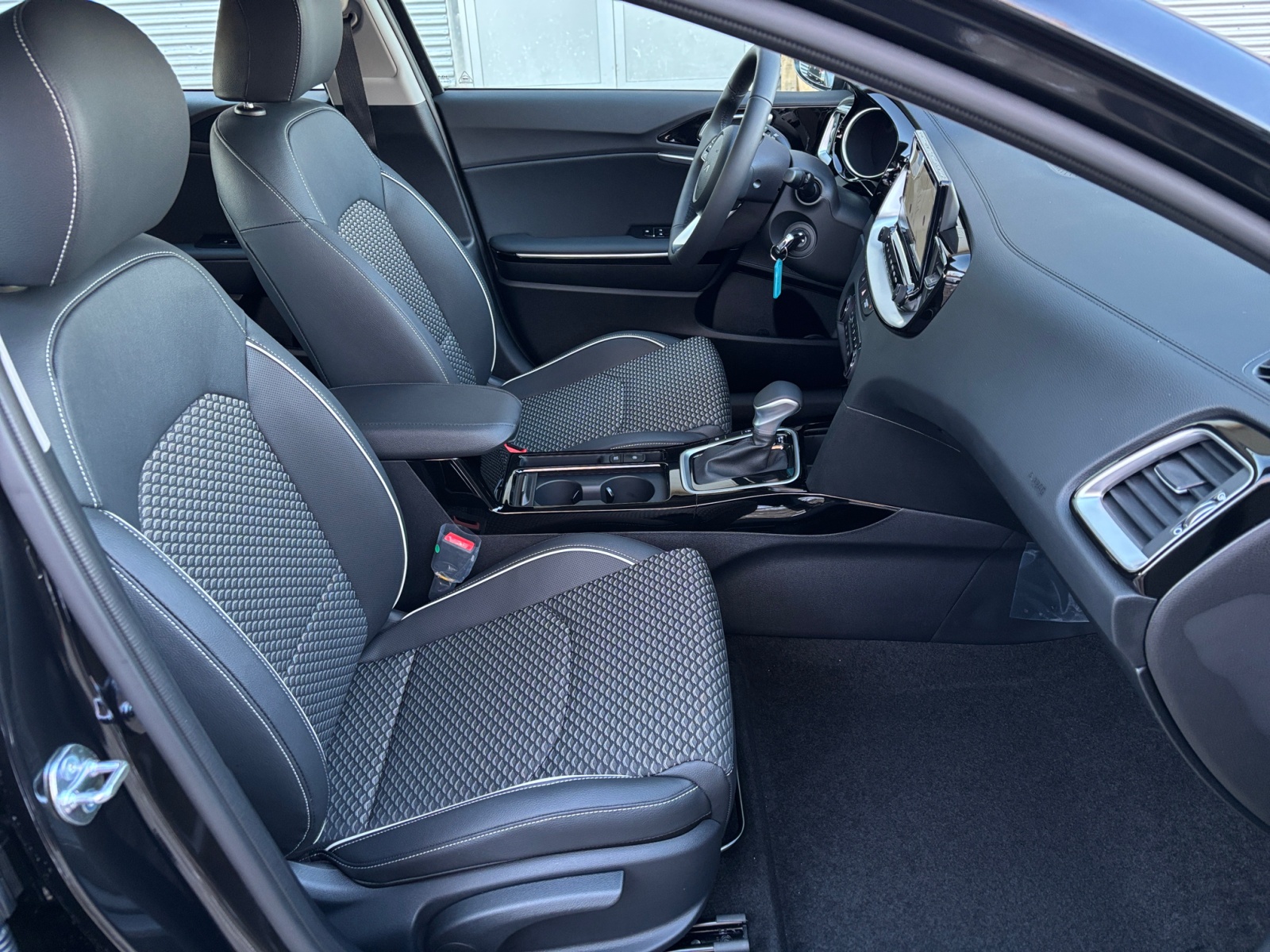 Kia - XCeed 1.5 T-GDI MHEV DCT Ultimate Edition