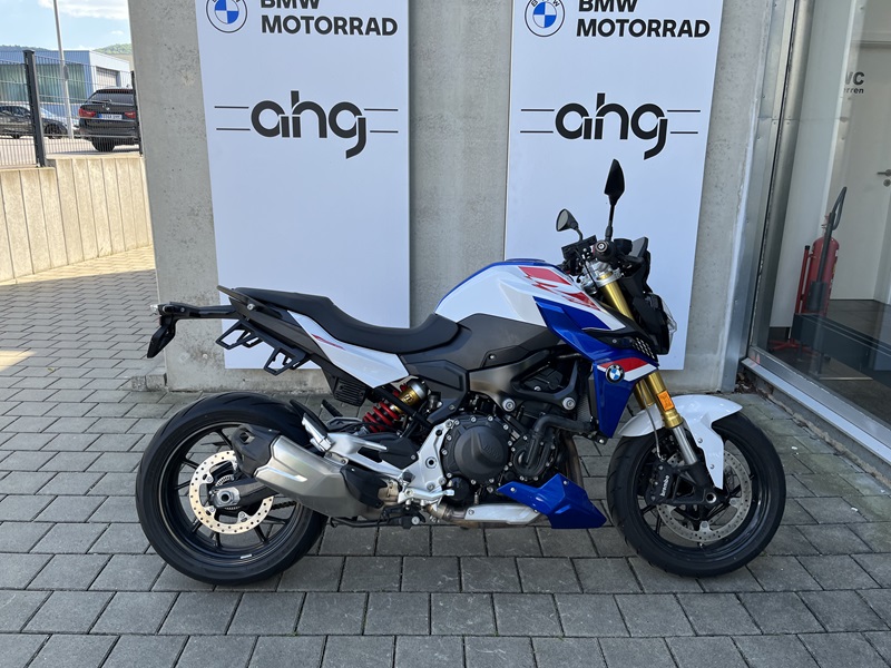 BMW Motorrad - F 900 R mit Werksgarantie bis Mai 2027