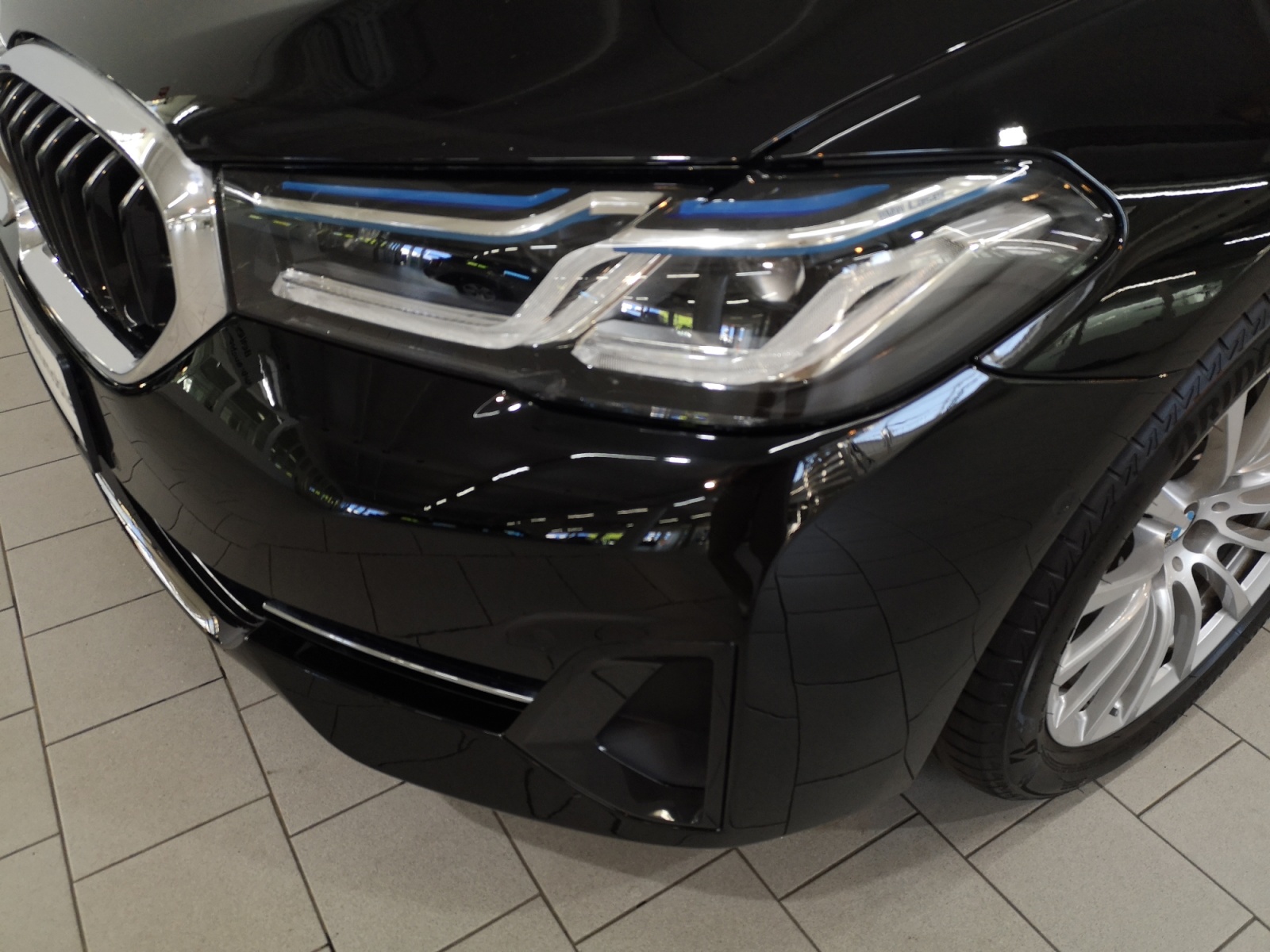 BMW - 540i xDrive Touring
