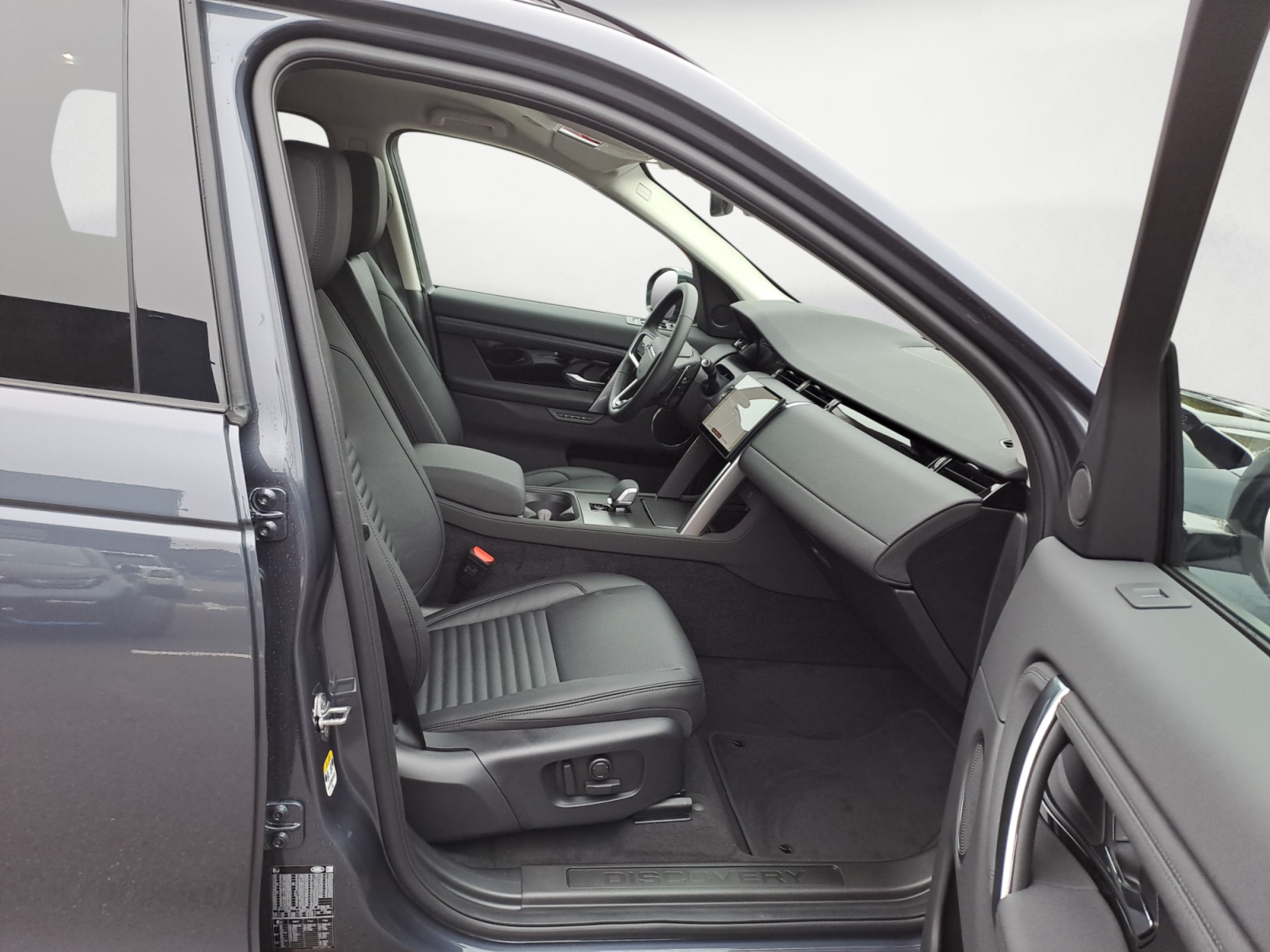 Land Rover - Discovery Sport P270e S