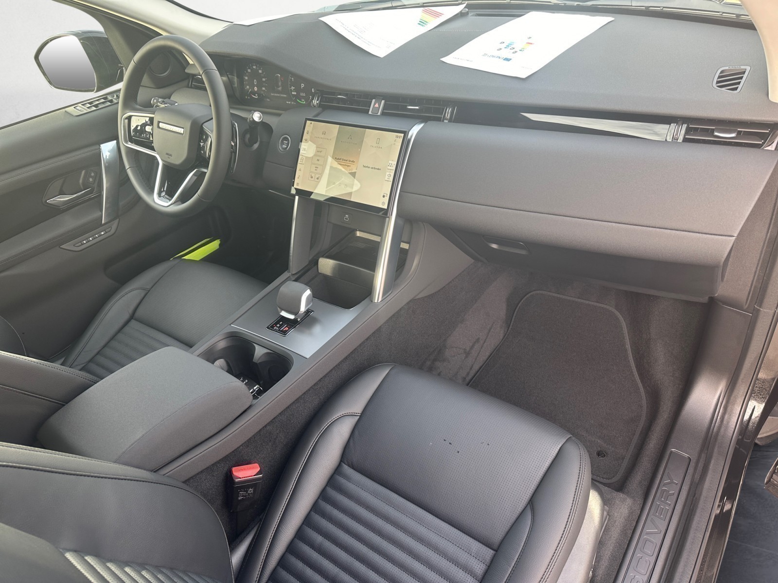 Land Rover - Discovery Sport P270e S