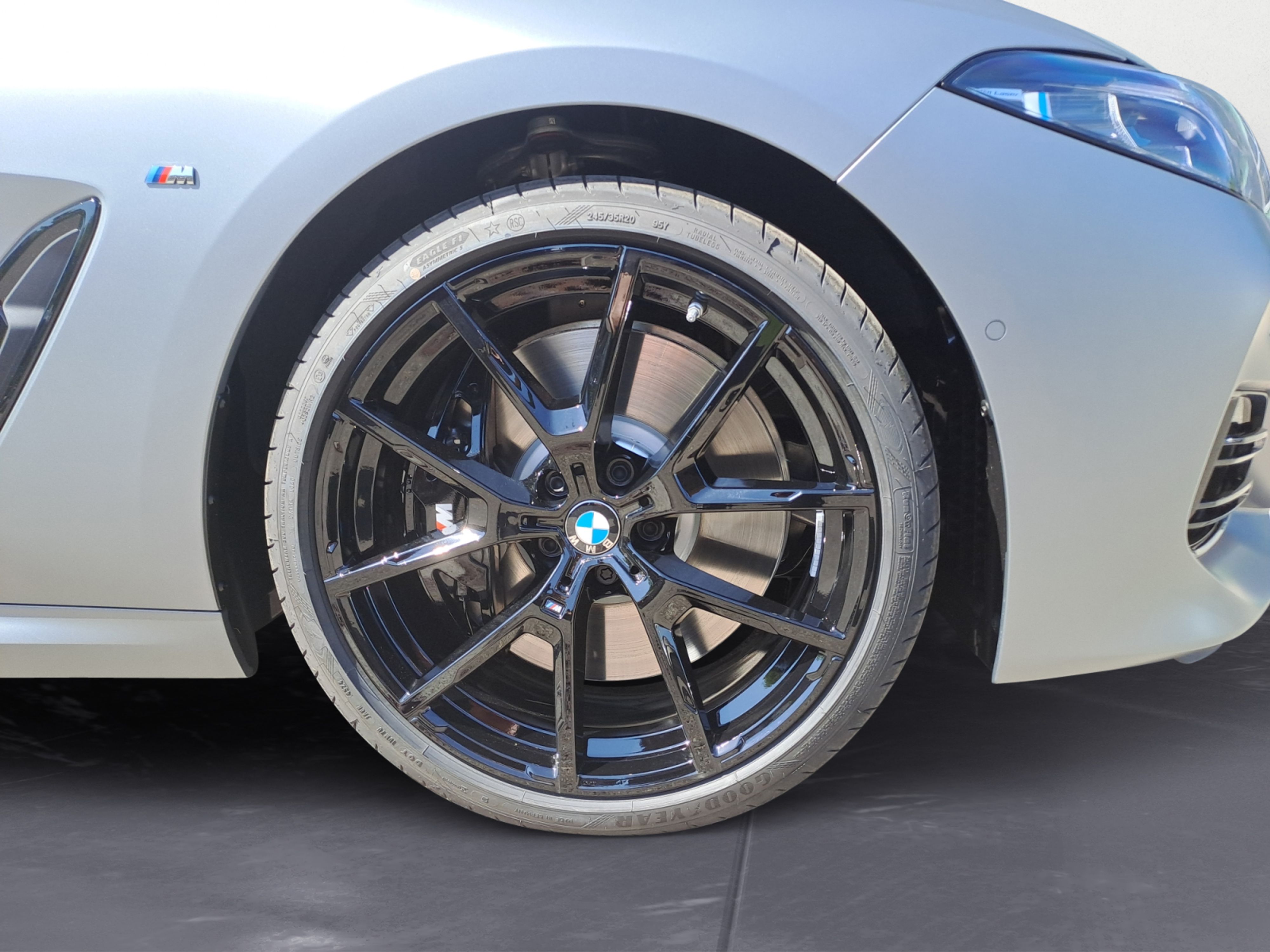 BMW - M850i xDrive Coupé
