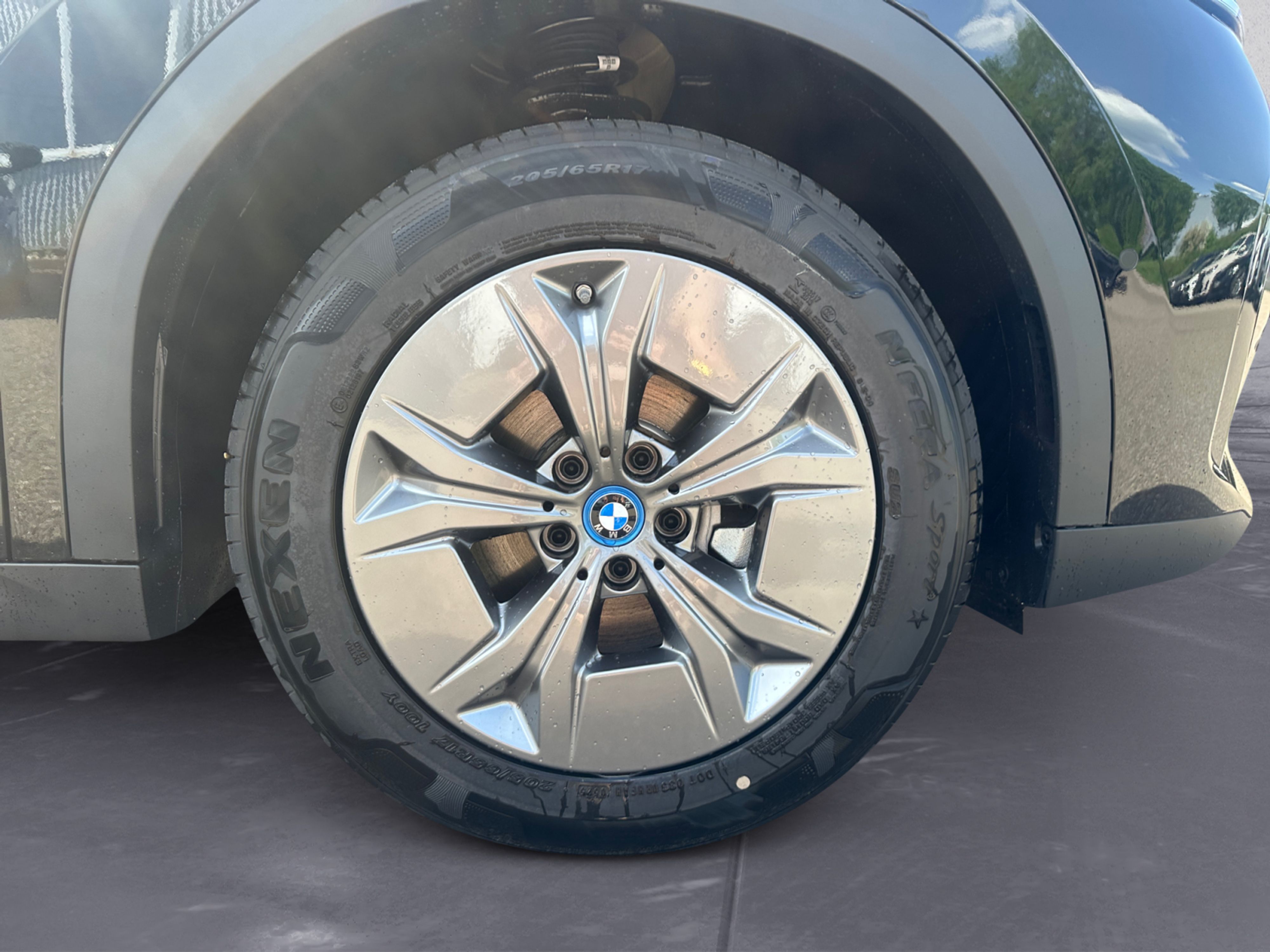 BMW - iX2 eDrive20