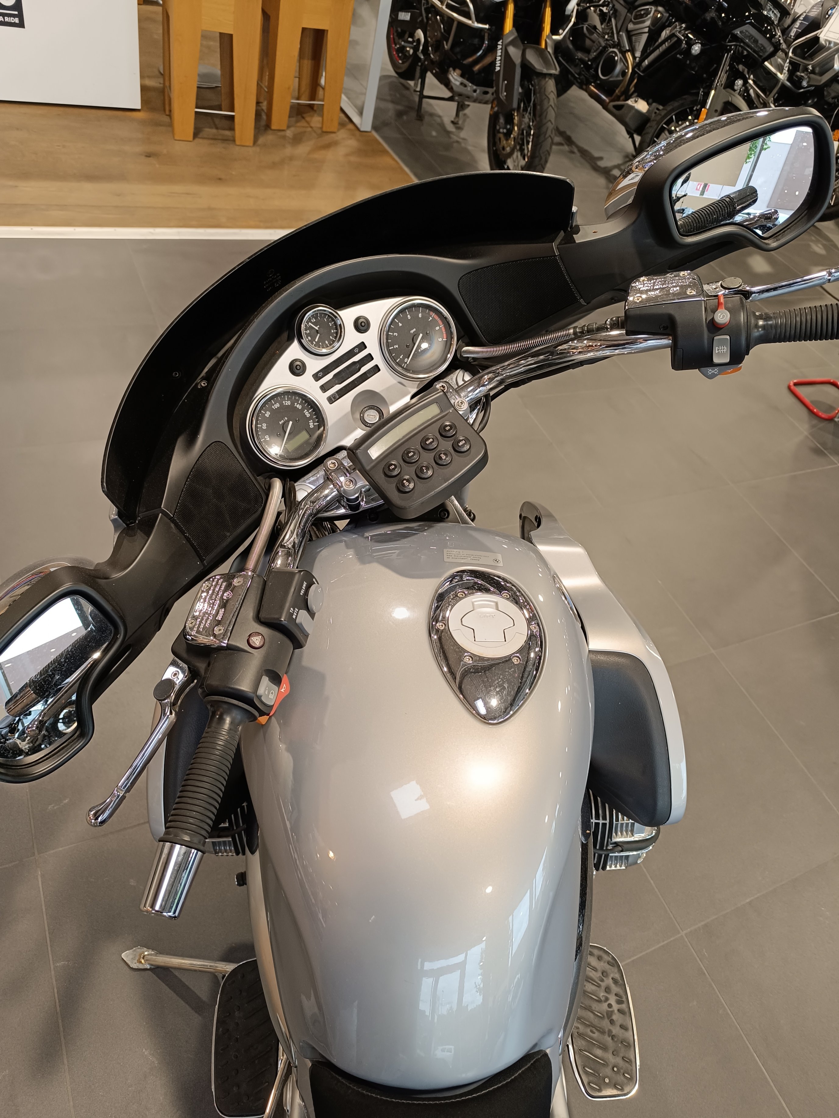 BMW Motorrad - R 1200 CL Custom