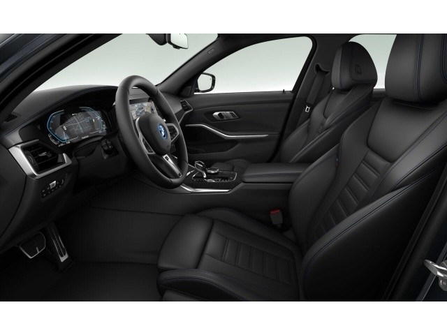 BMW - 330e xDrive Touring