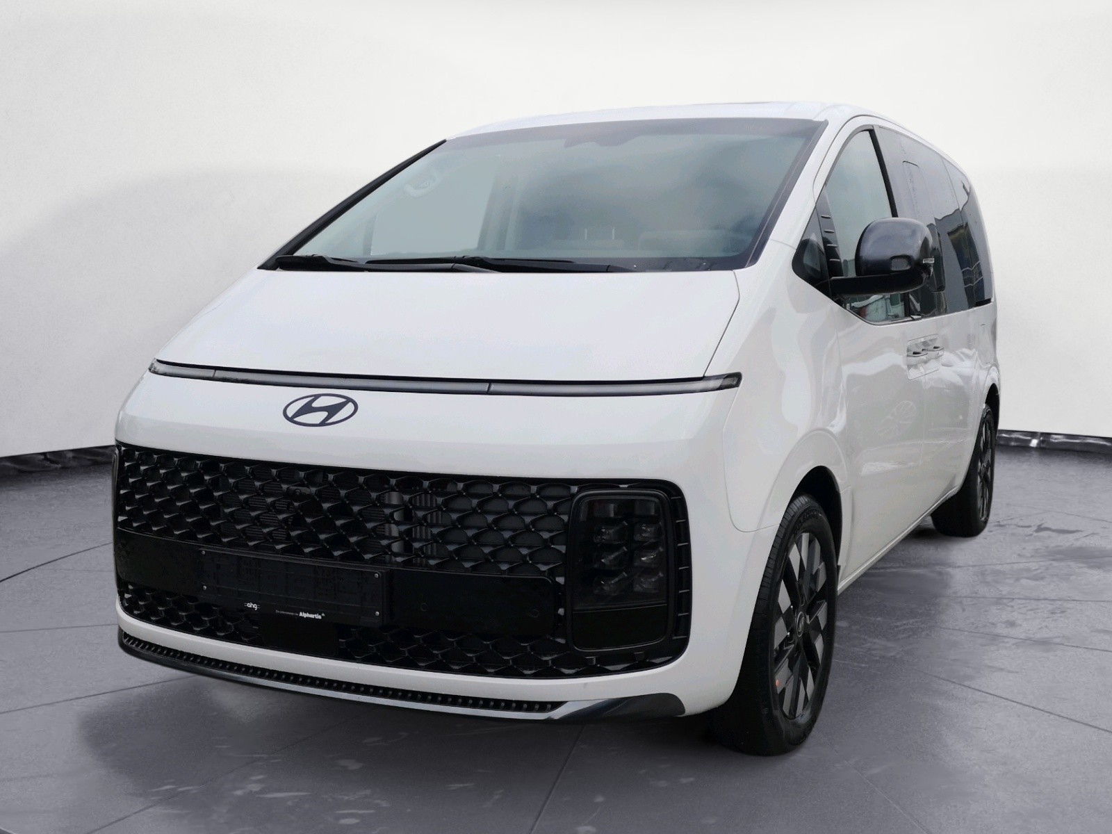 Hyundai - STARIA 7-Sitzer HEV Signature
