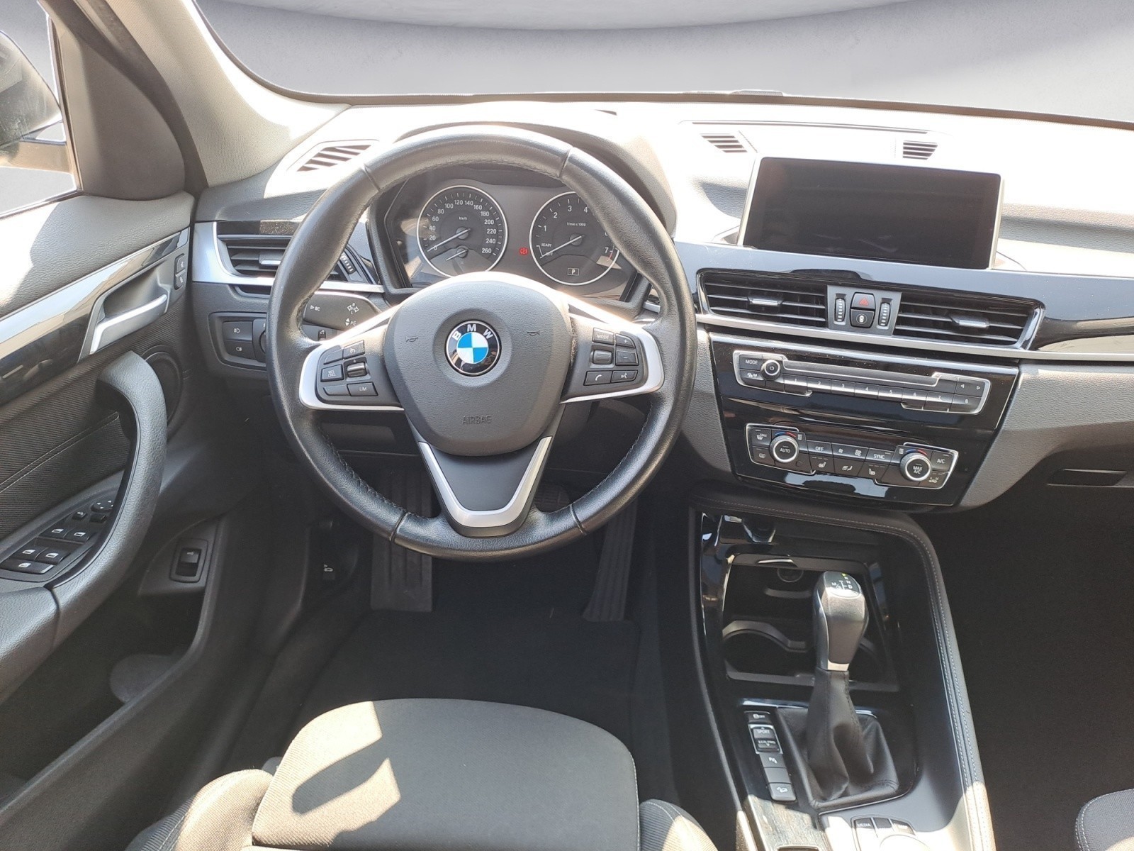 BMW - X1 xDrive25i A Sport Line
