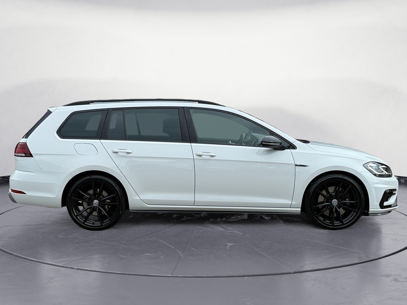 Volkswagen - Golf Variant R 2.0 TSI 4Motion