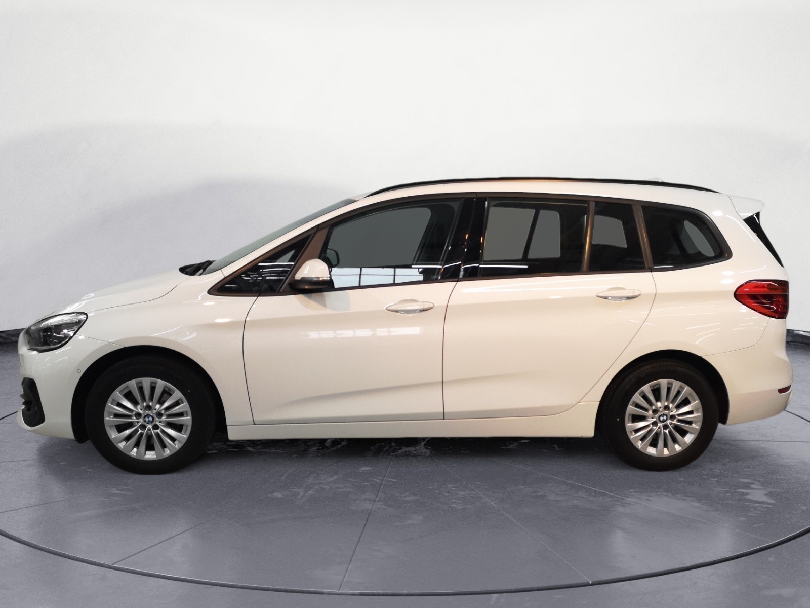 BMW - 218i Gran Tourer Advantage