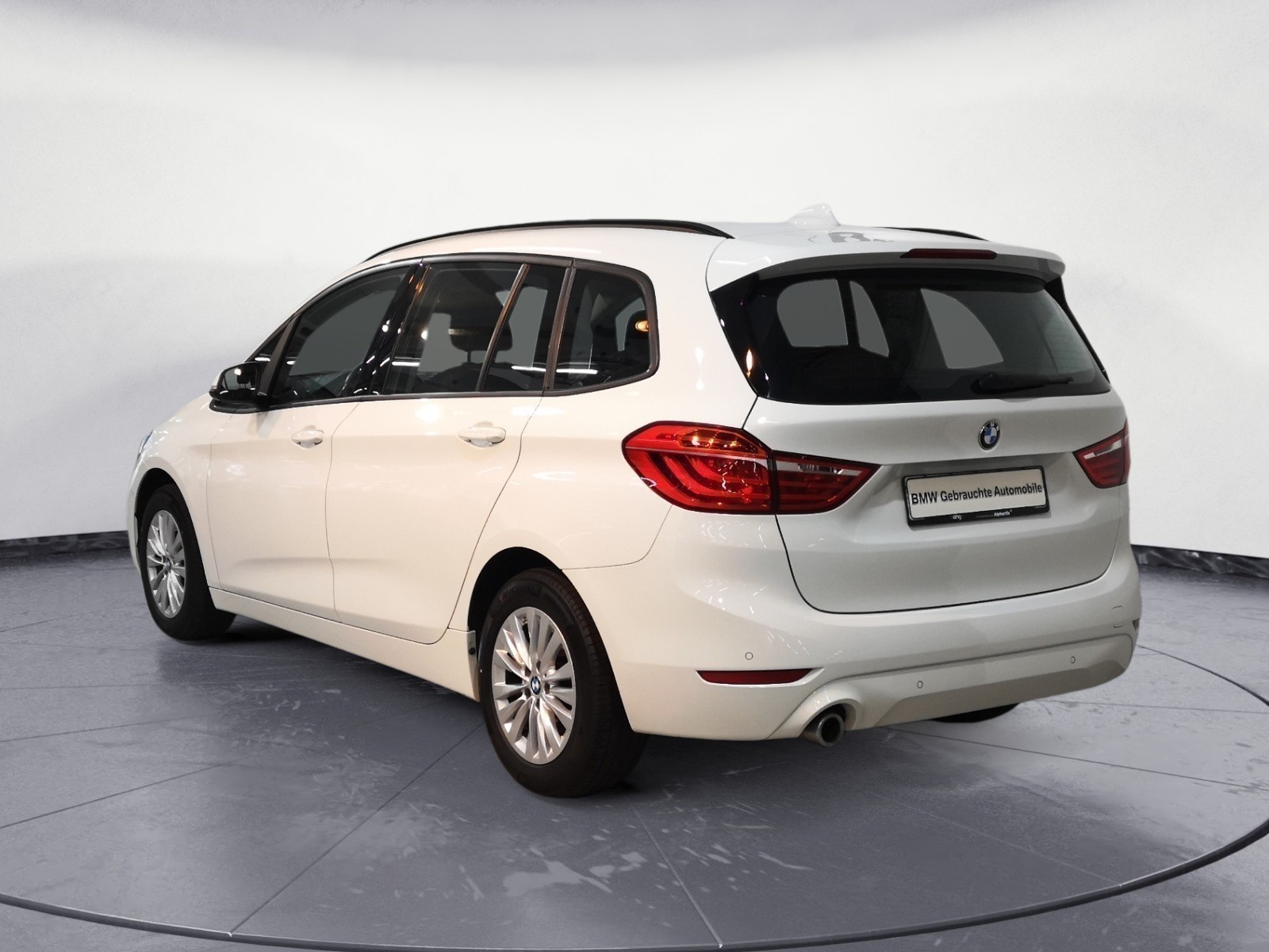 BMW - 218i Gran Tourer Advantage