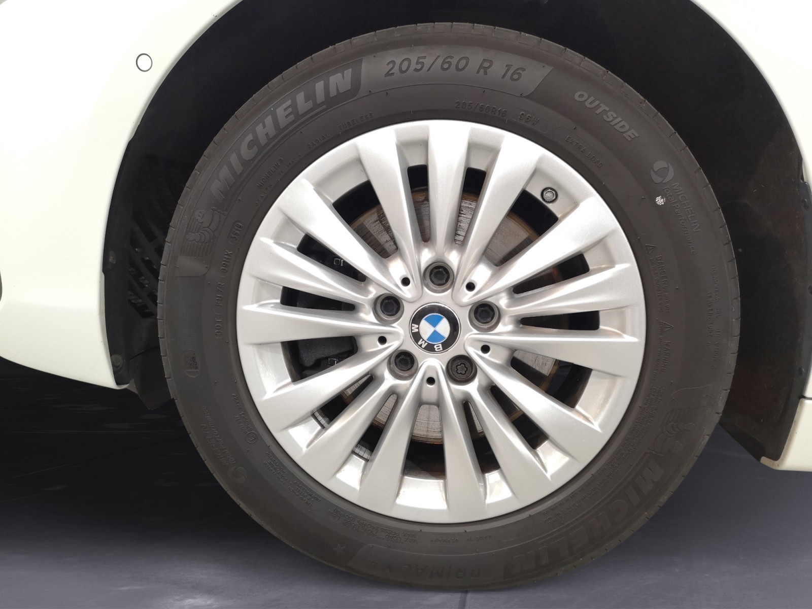 BMW - 218i Gran Tourer Advantage