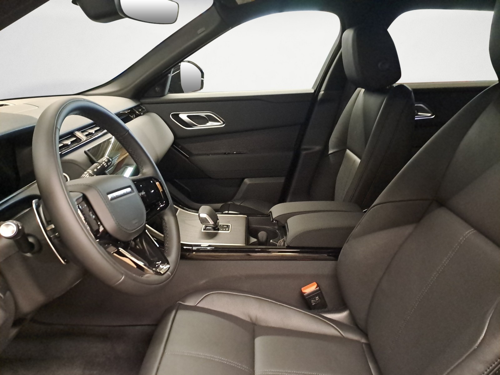 Land Rover - Range Rover Velar P400e S Hybrid