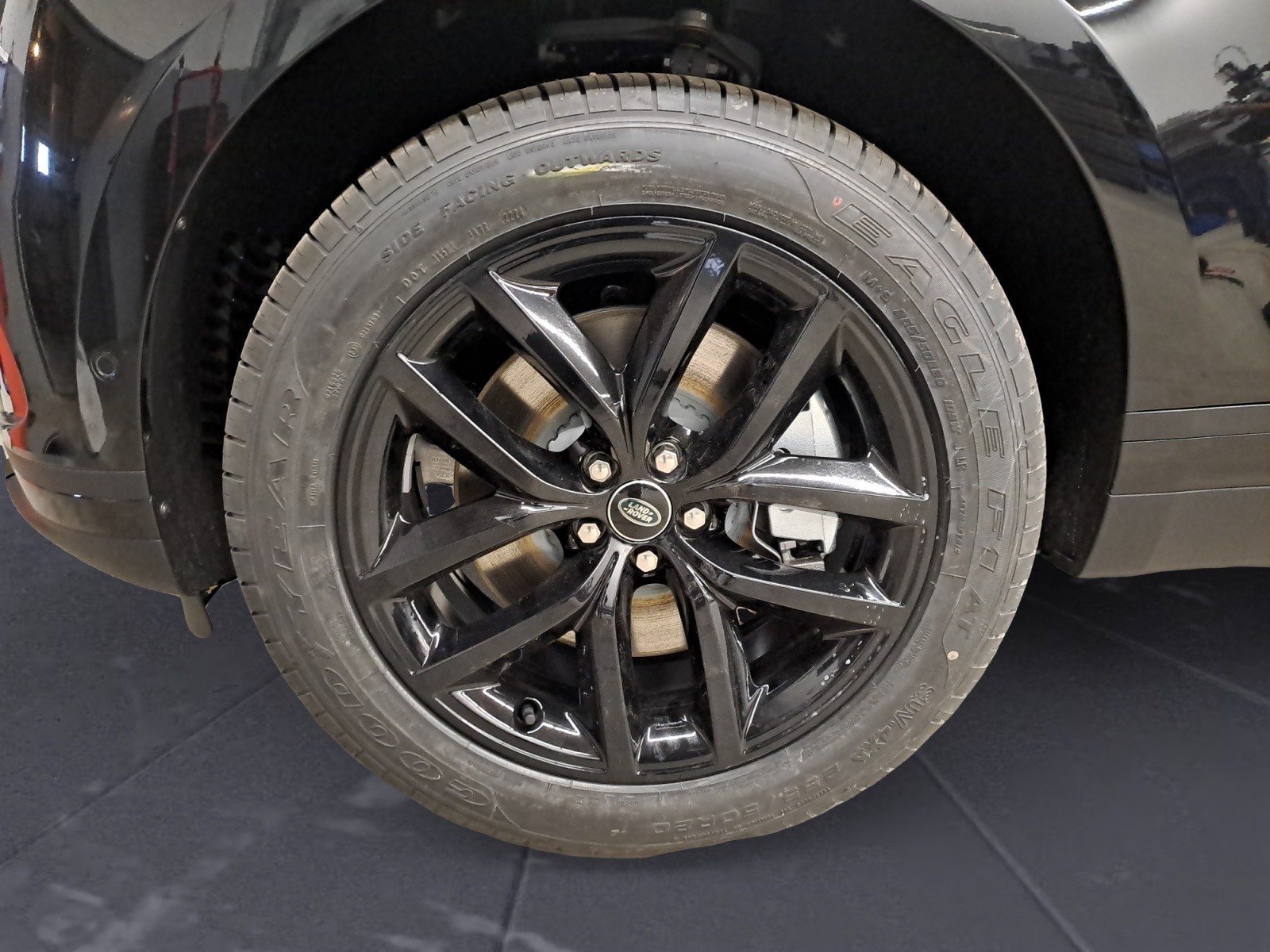 Land Rover - Range Rover Velar P400e S Hybrid