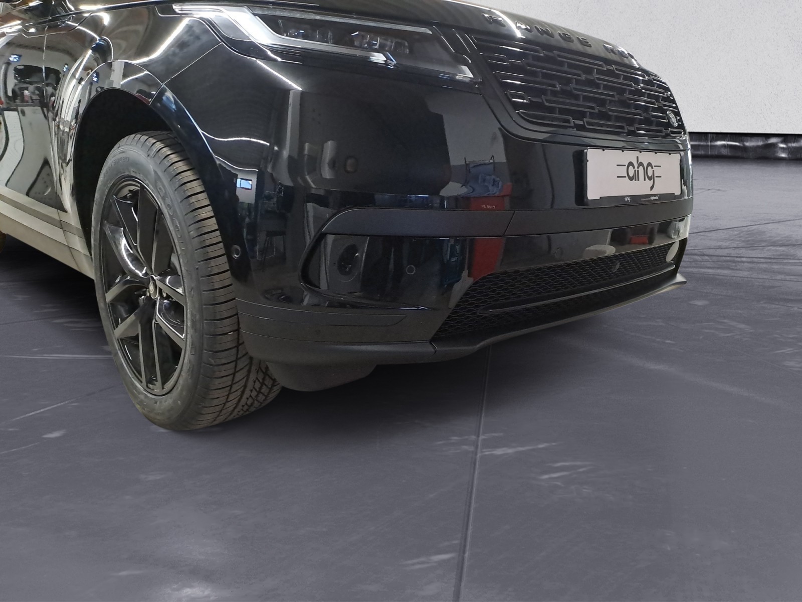 Land Rover - Range Rover Velar P400e S Hybrid