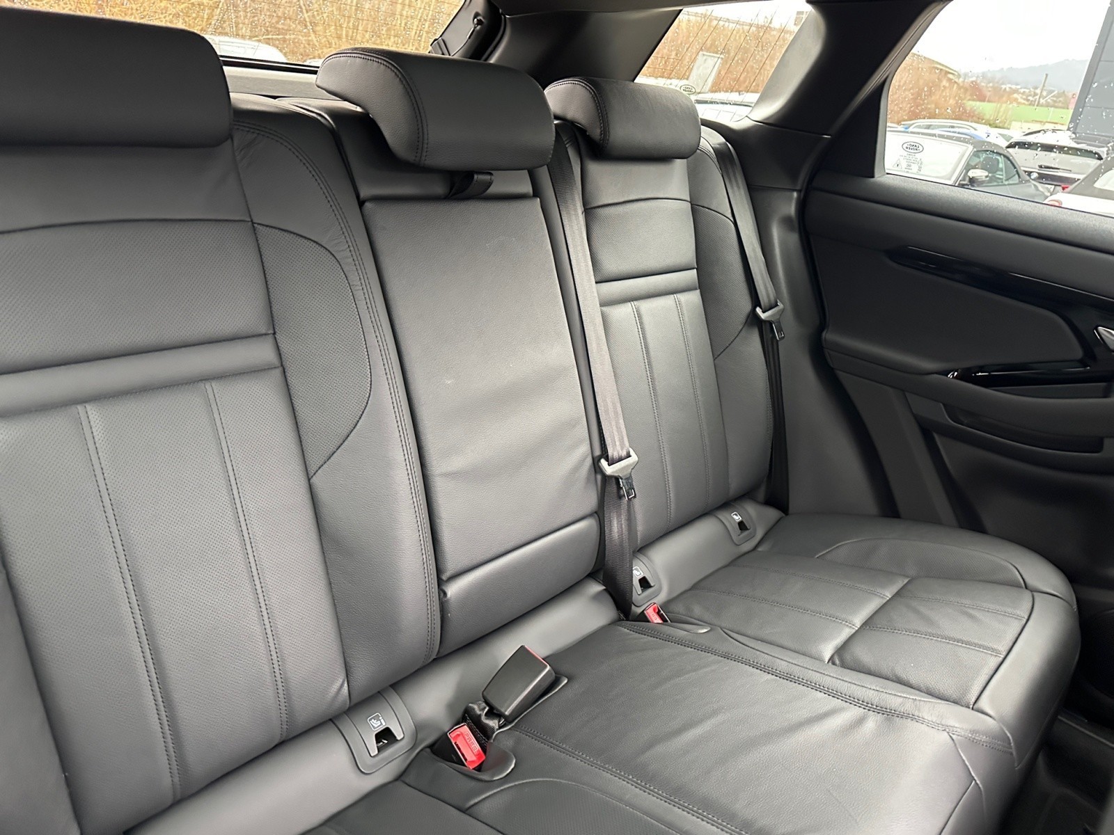 Land Rover - Range Rover Evoque P270e DYNAMIC SE