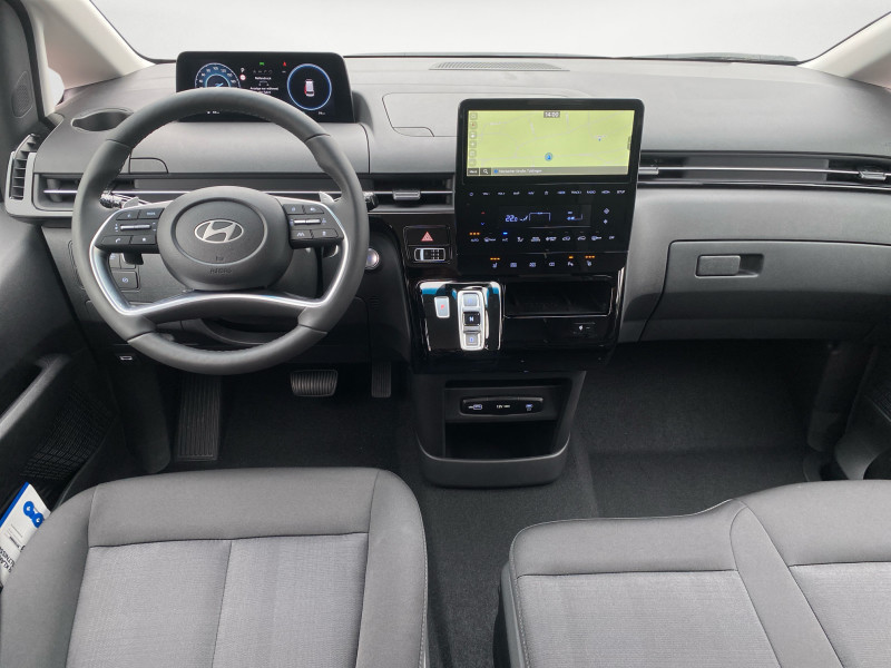 Hyundai - STARIA HYBRID HEV 9 SITZER
