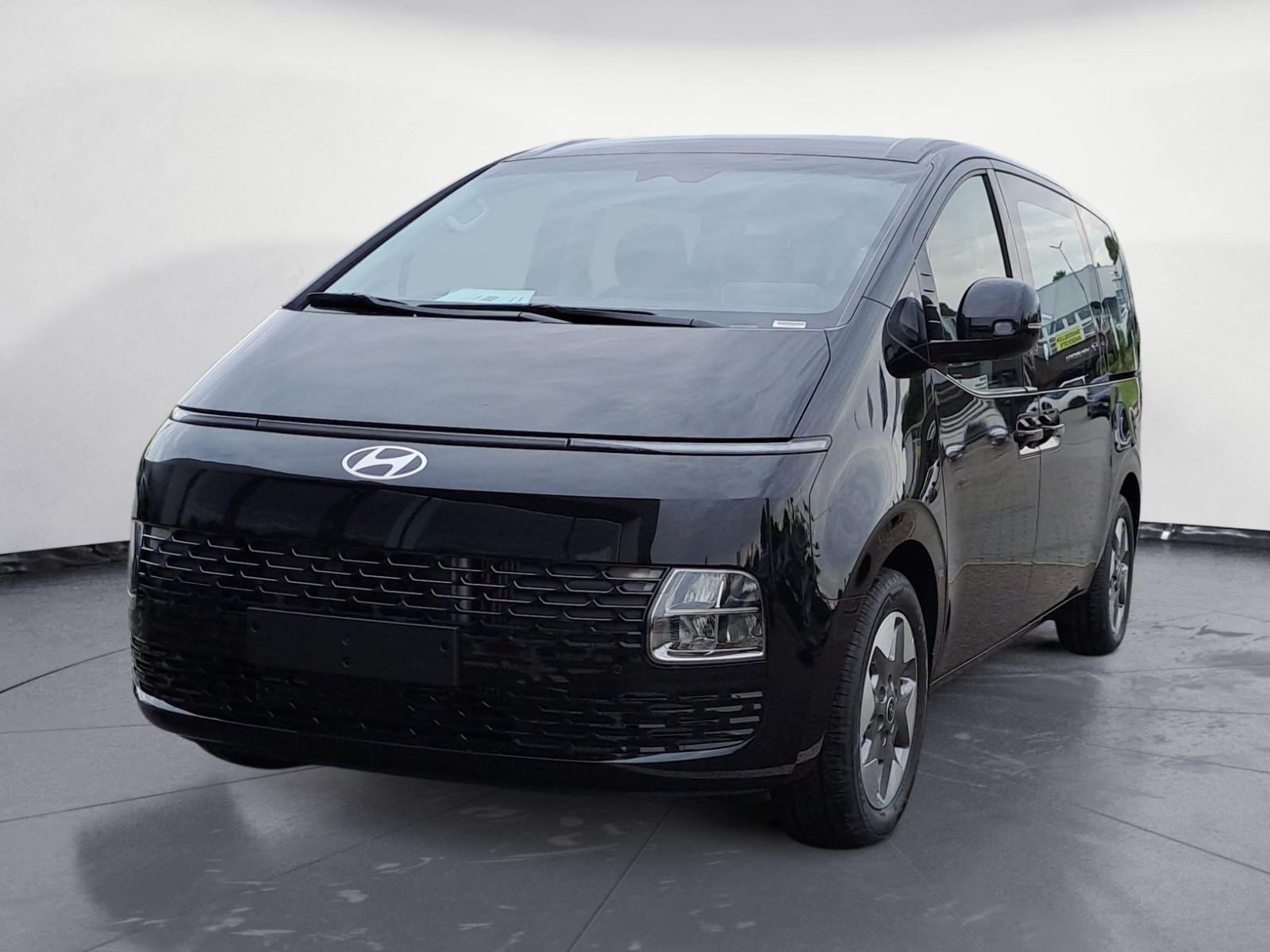 Hyundai - STARIA HYBRID HEV 9 SITZER