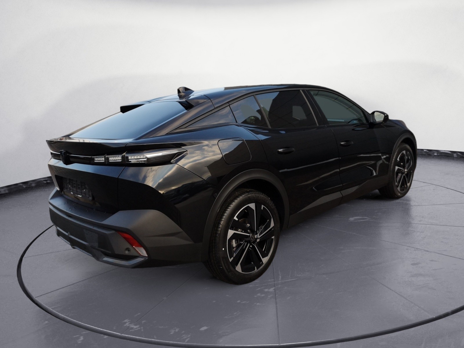 Peugeot - 408 Hybrid 136 e-DSC6 Allure