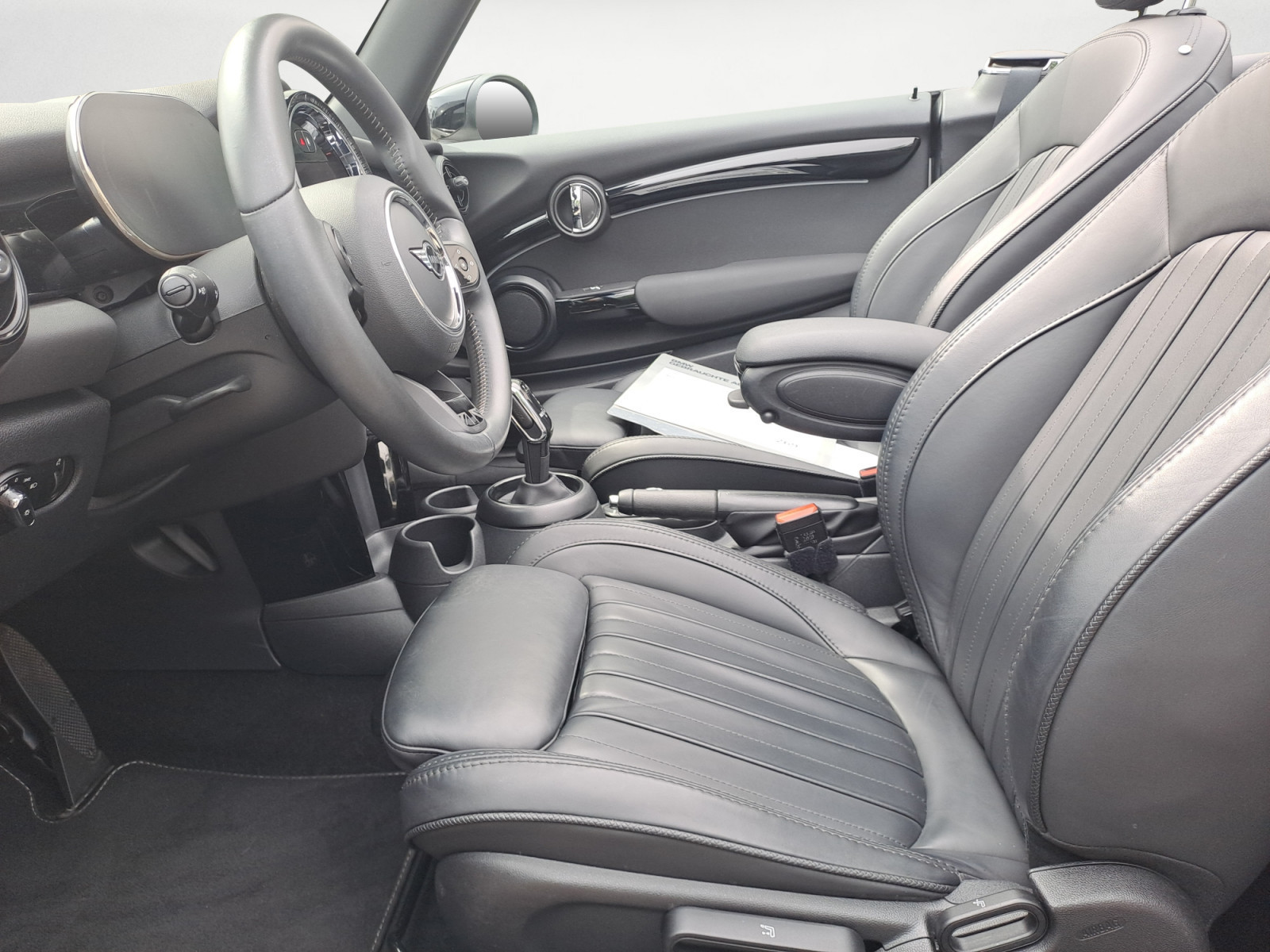 MINI - Cooper Cabrio MINI Yours Trim