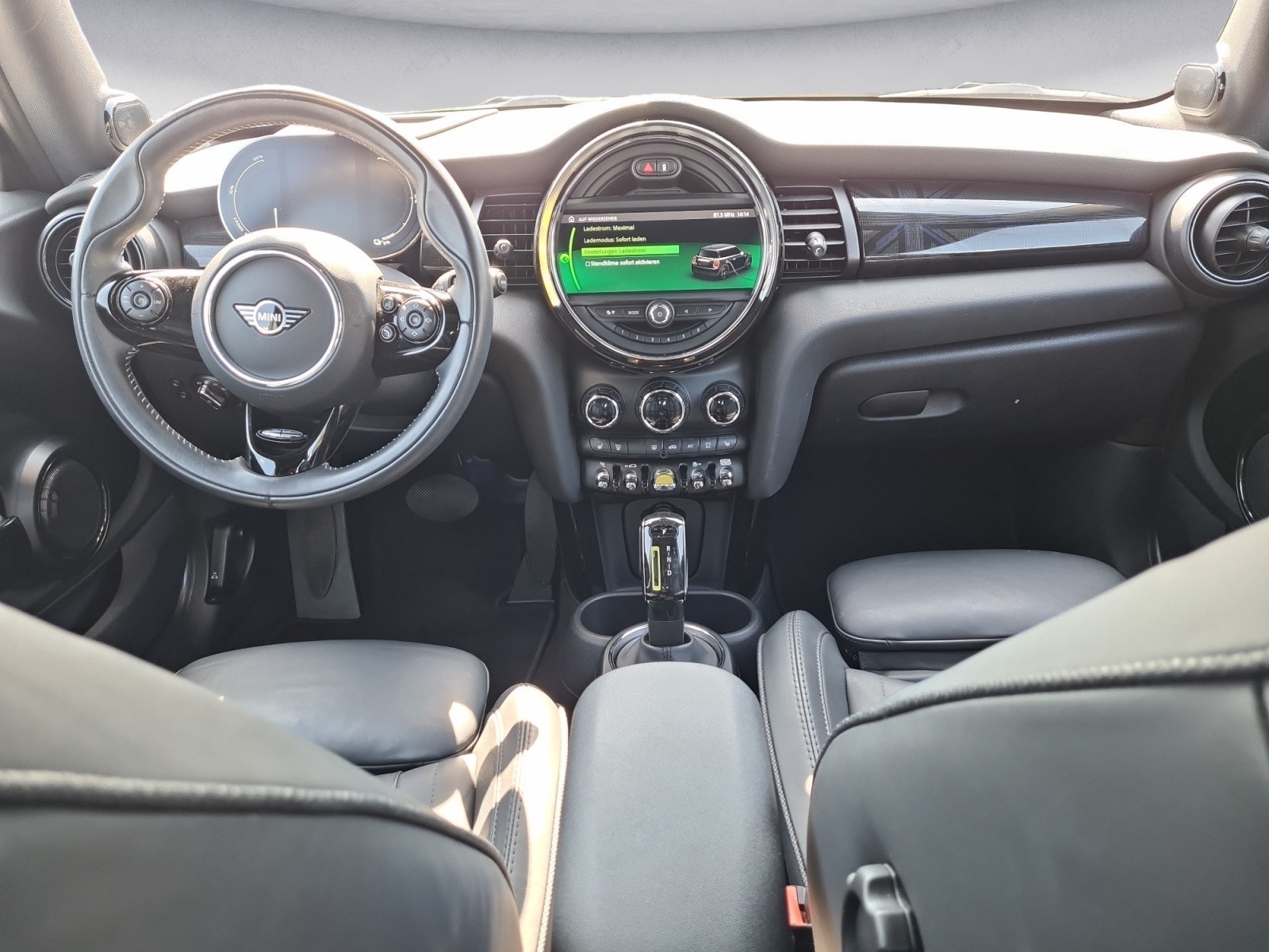 MINI - Cooper SE.