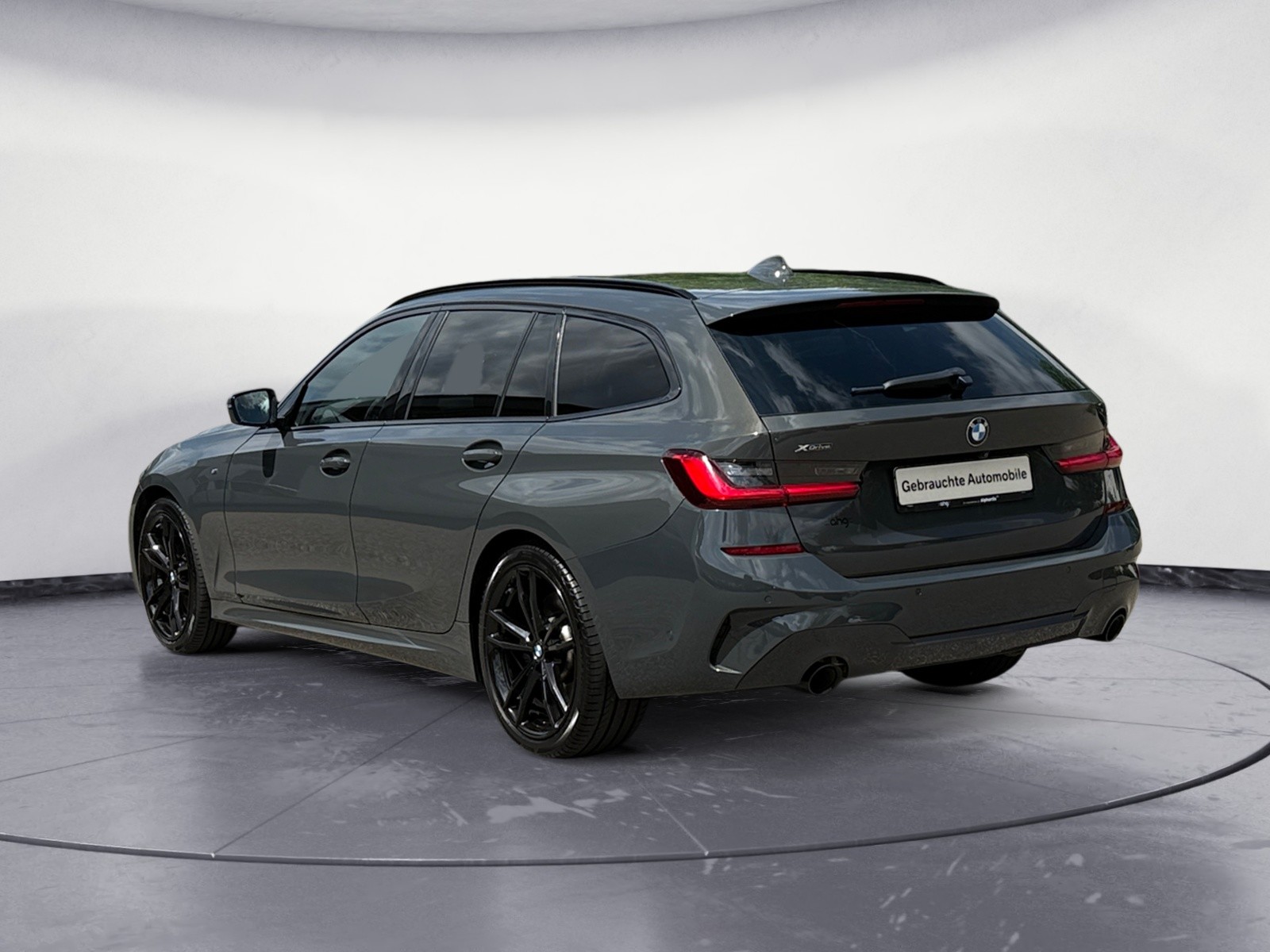BMW - 330i xDrive Touring M Sport