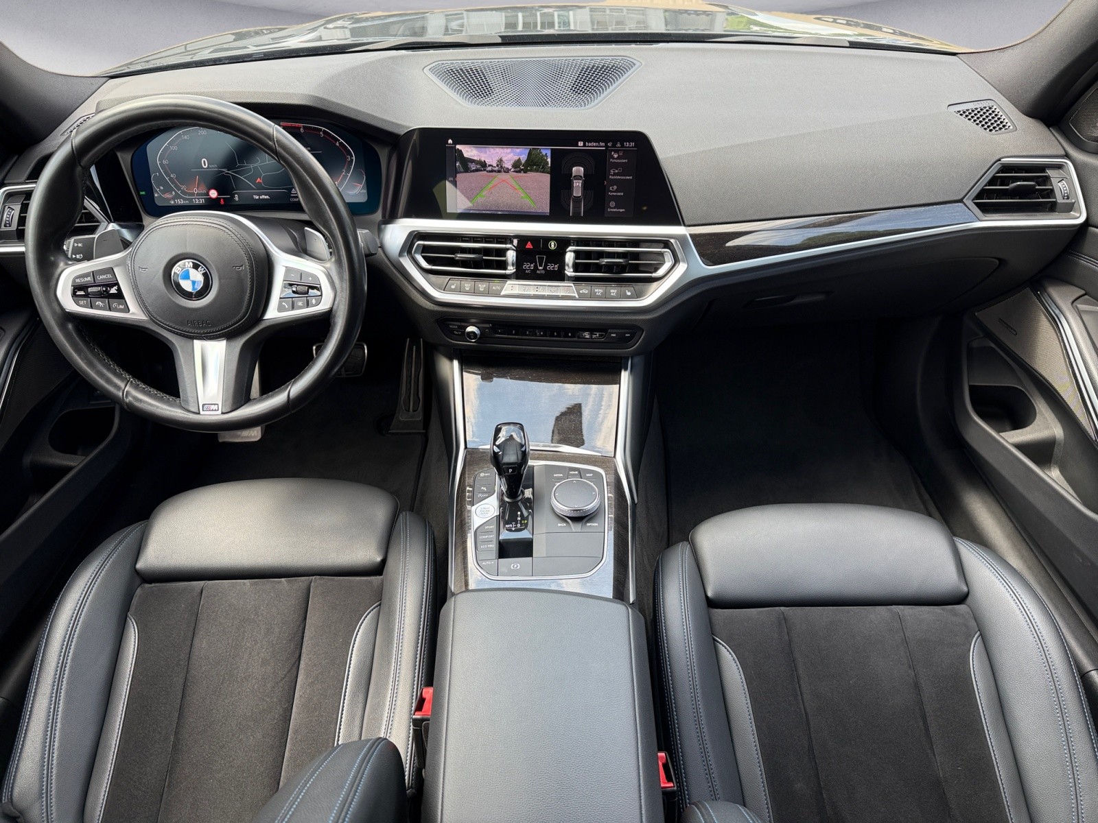 BMW - 330i xDrive Touring M Sport