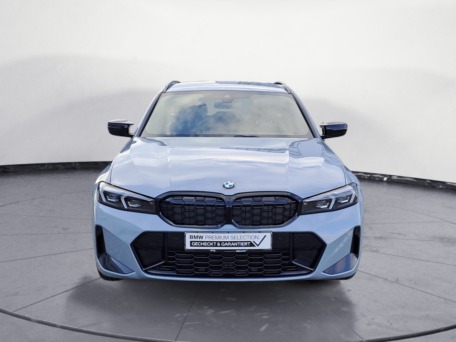 BMW - M340i xDrive Touring Auto