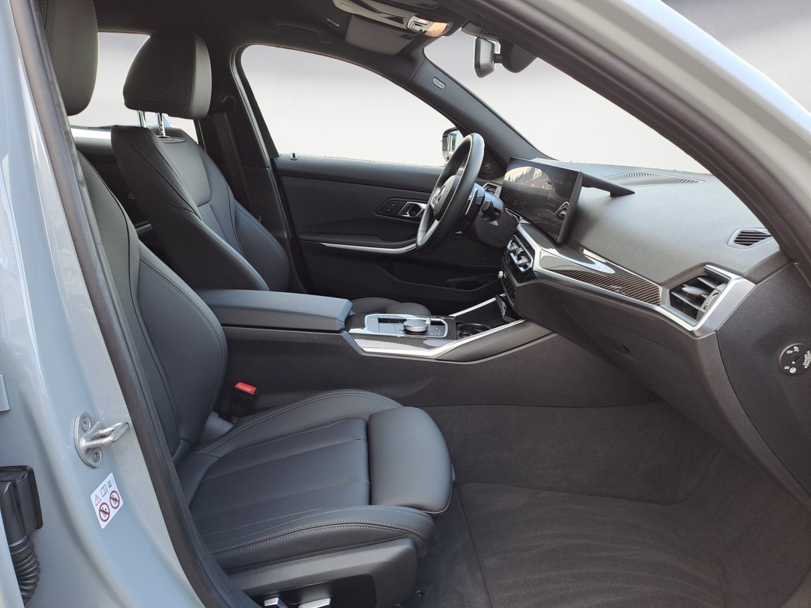 BMW - M340i xDrive Touring Auto