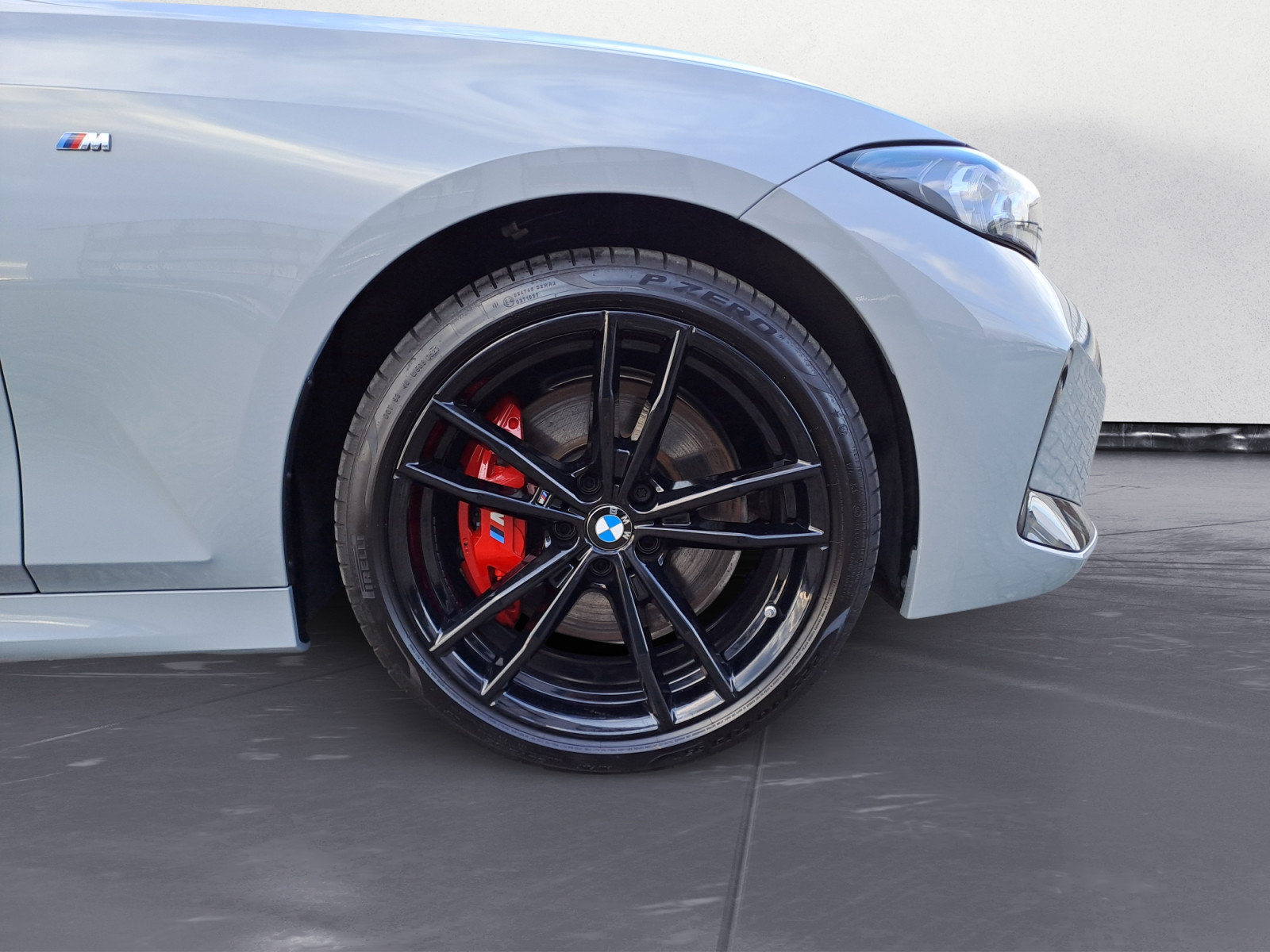 BMW - M340i xDrive Touring Auto