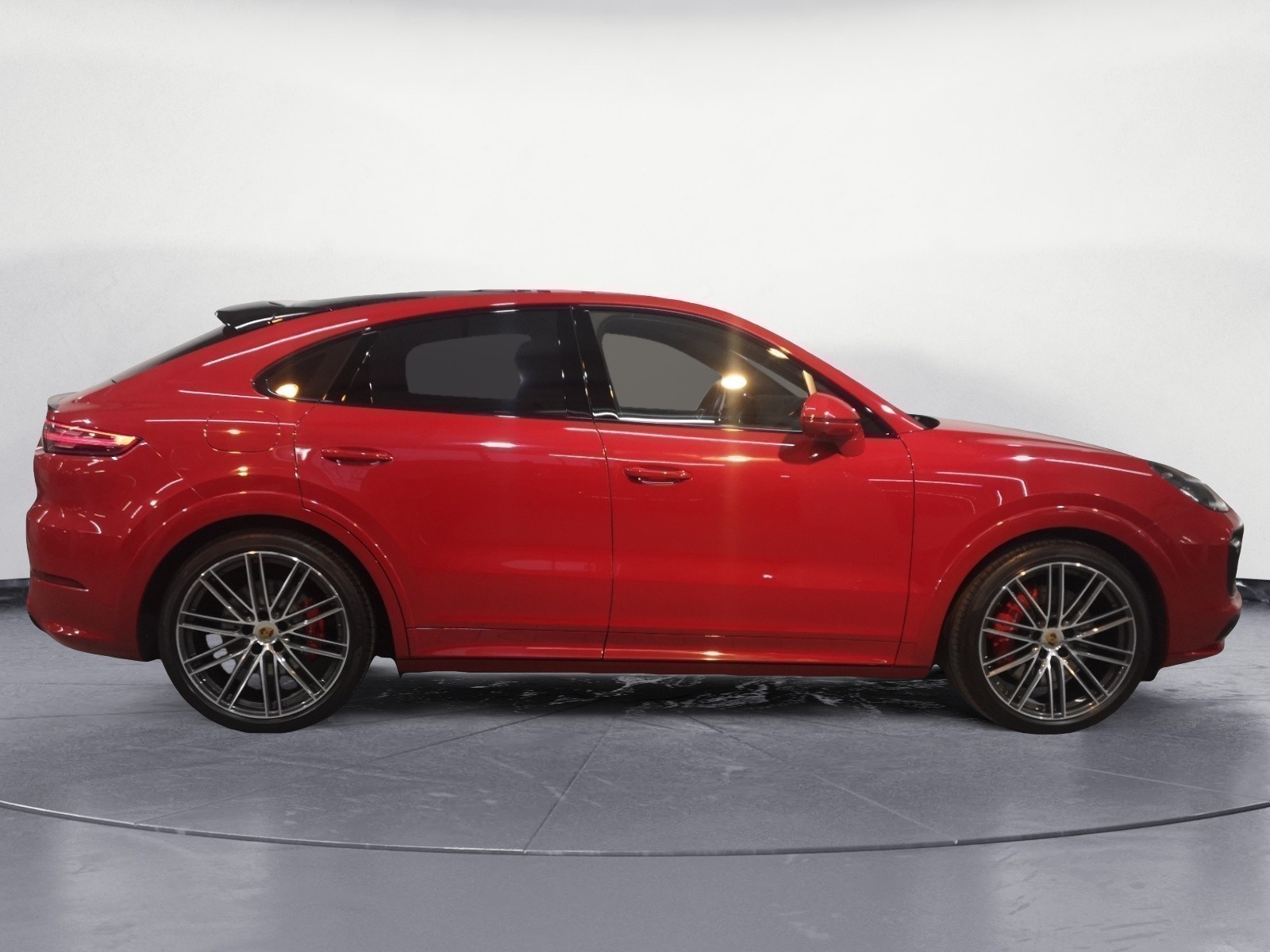 Porsche - Cayenne Coupe 4.0 V8 GTS