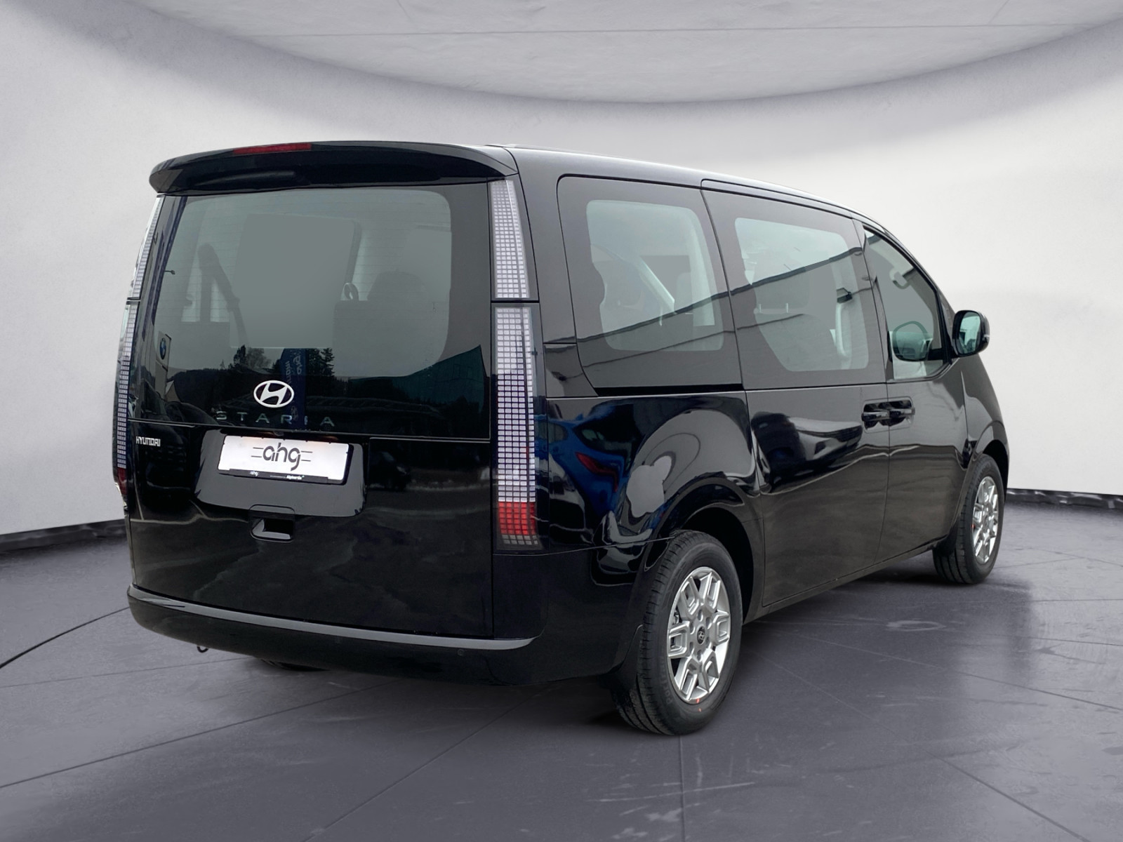 Hyundai - Staria HEV Hybrid 9-Sitzer