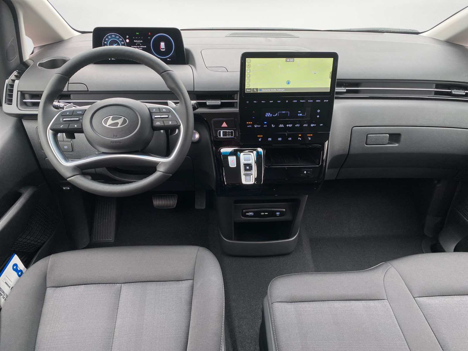 Hyundai - Staria HEV Hybrid 9-Sitzer