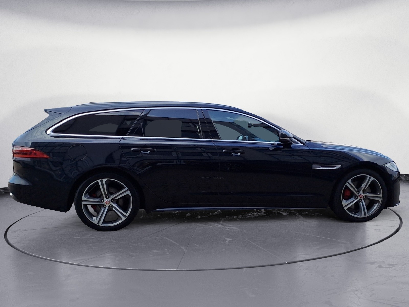 Jaguar - XF 30D First Edition Sportbrake Automatik