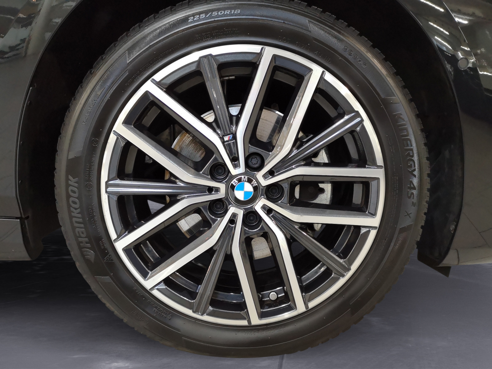 BMW - 220i Active Tourer Steptronic DCT