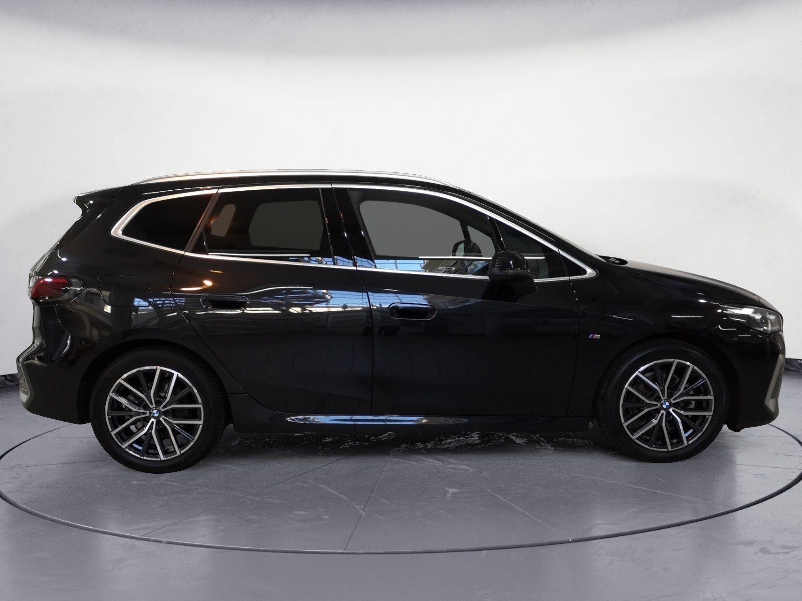 BMW - 220i Active Tourer Steptronic DCT