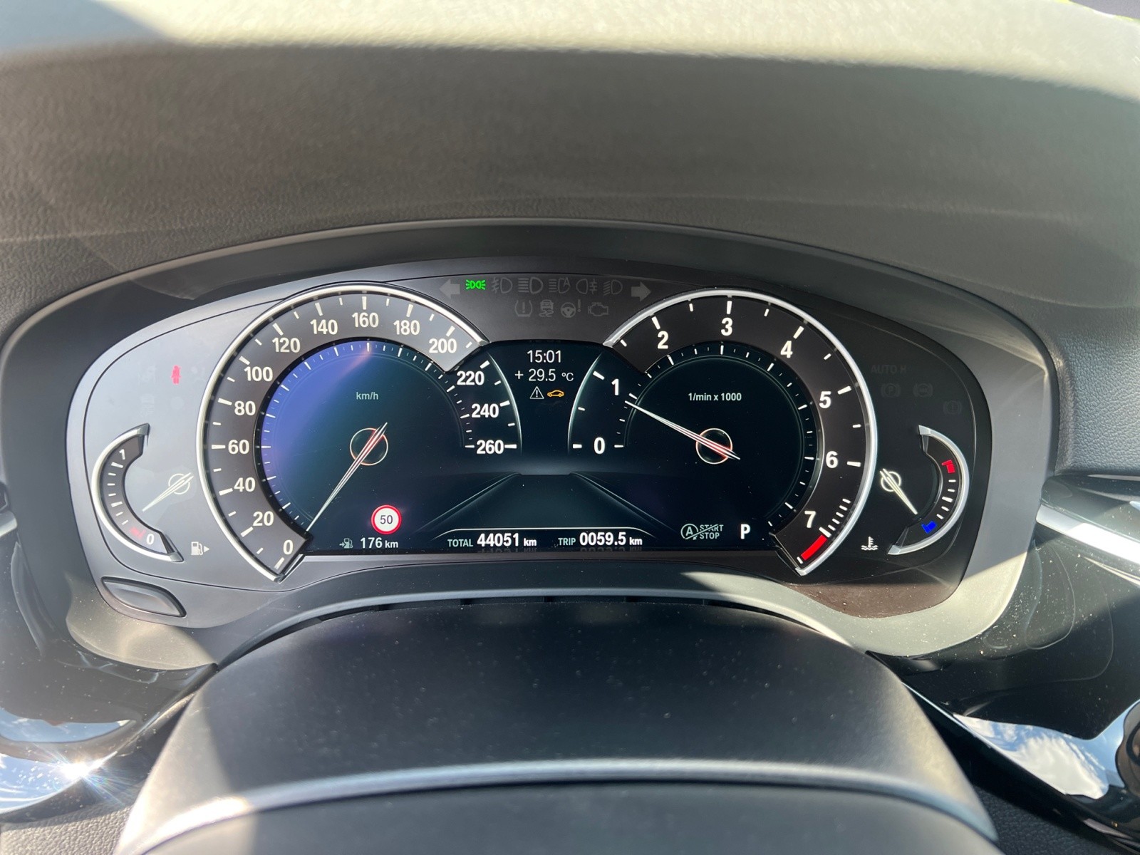 BMW - 530i xDrive Touring Sport Line