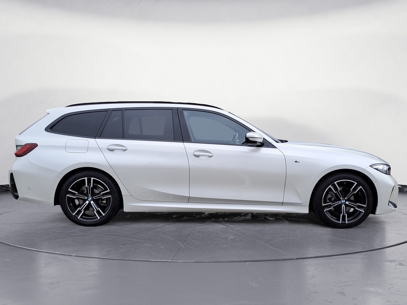 BMW - 320i Touring