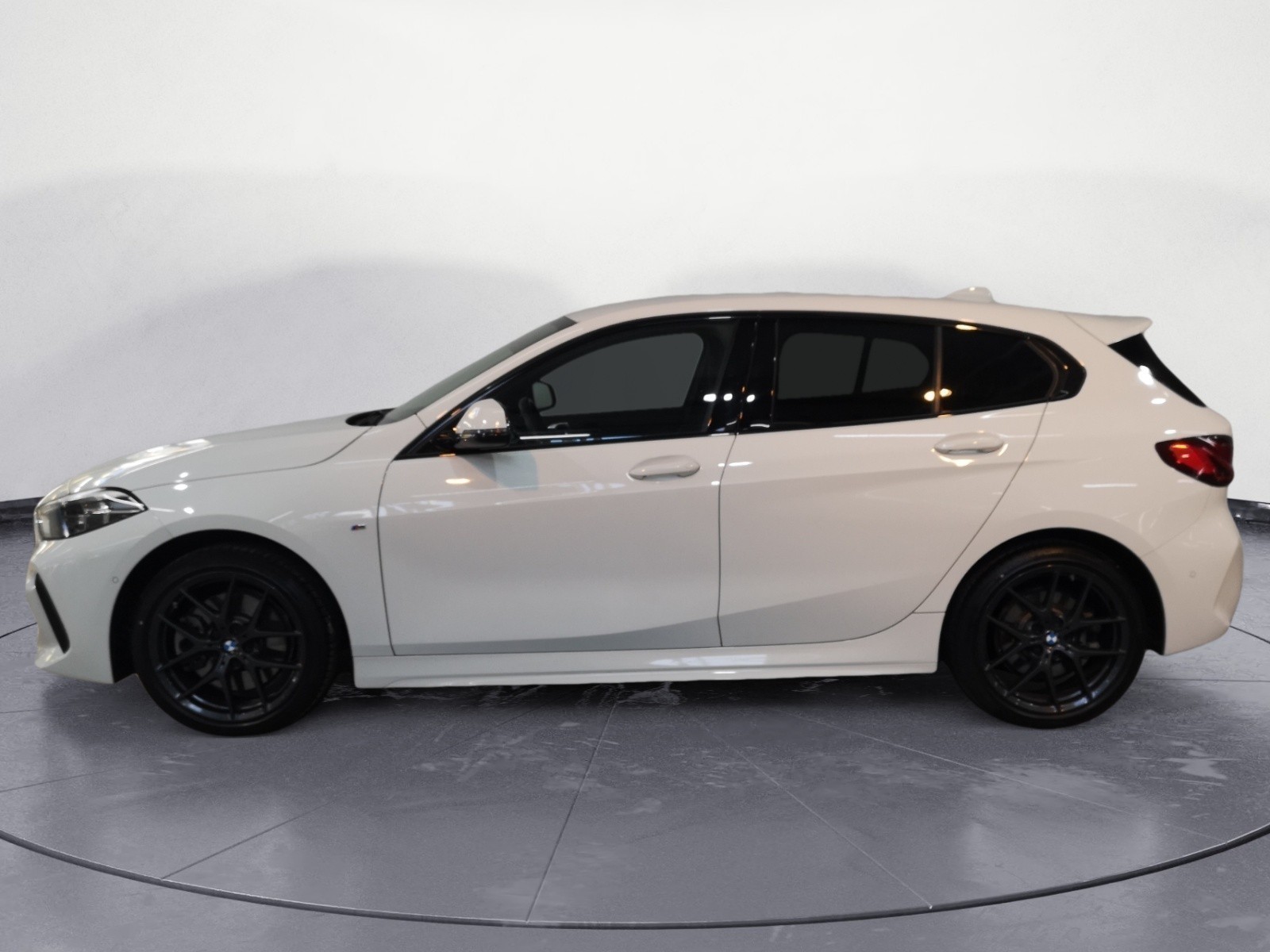 BMW - 120i M Sport Steptronic
