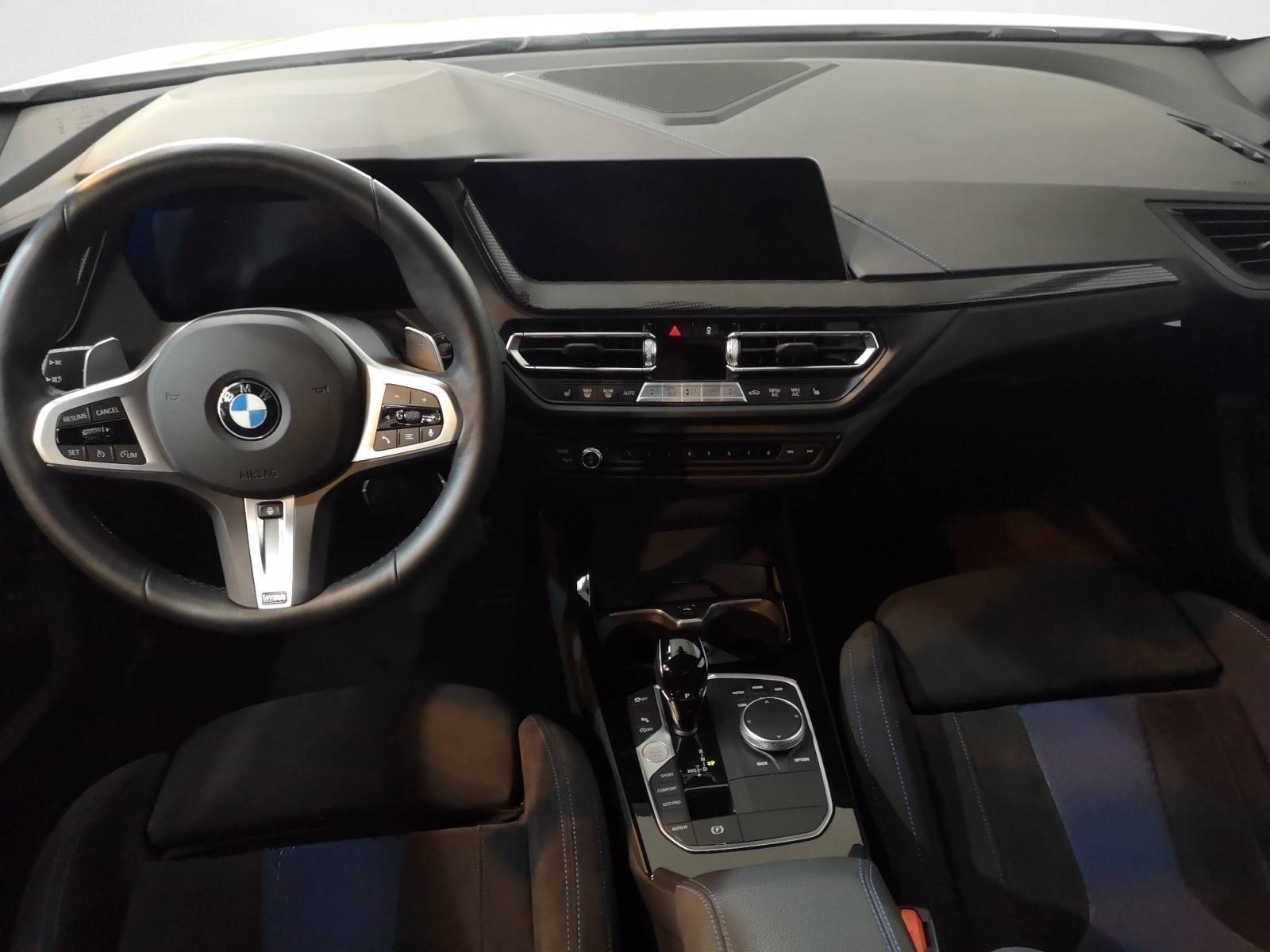 BMW - 120i M Sport Steptronic
