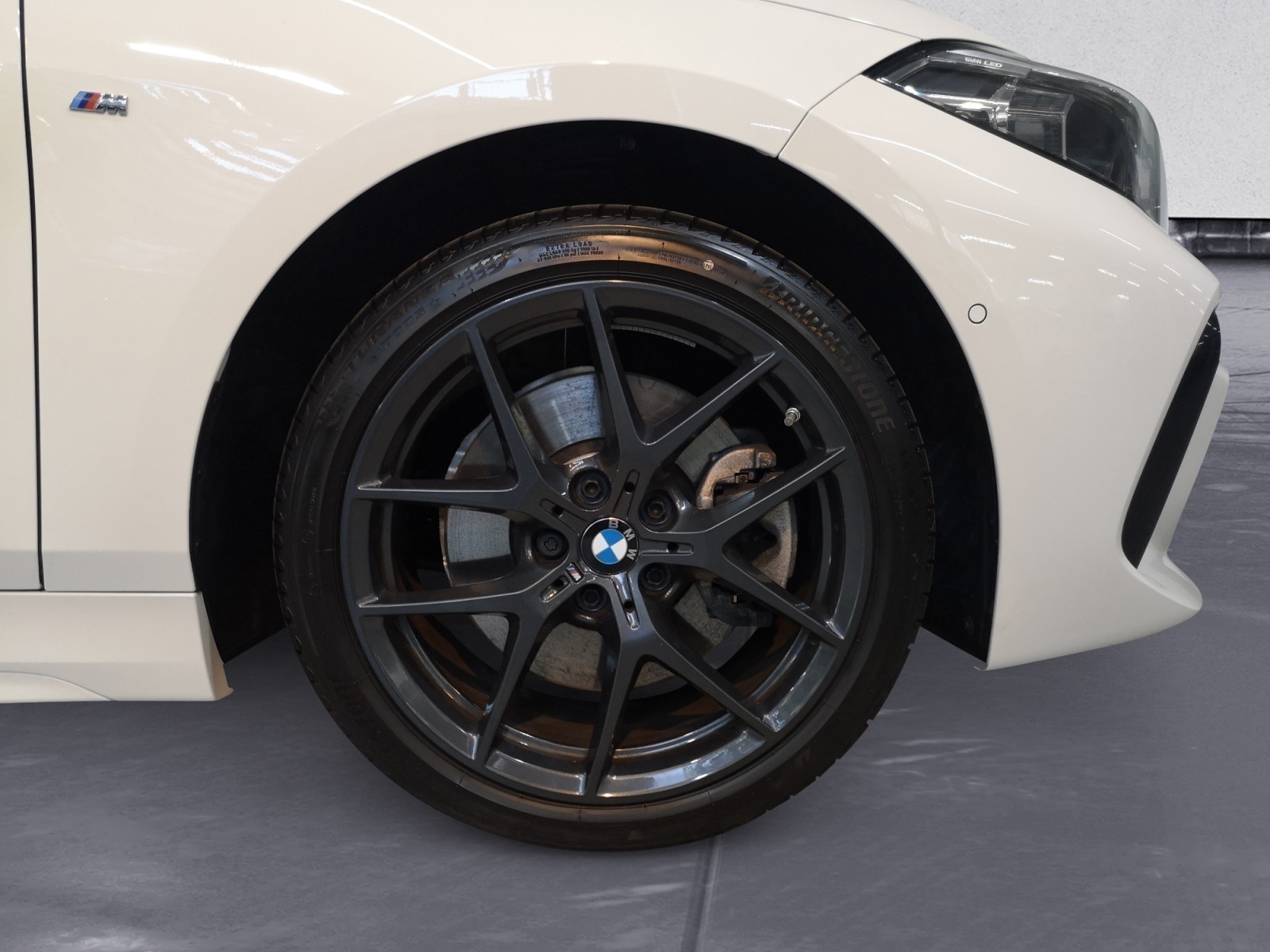 BMW - 120i M Sport Steptronic