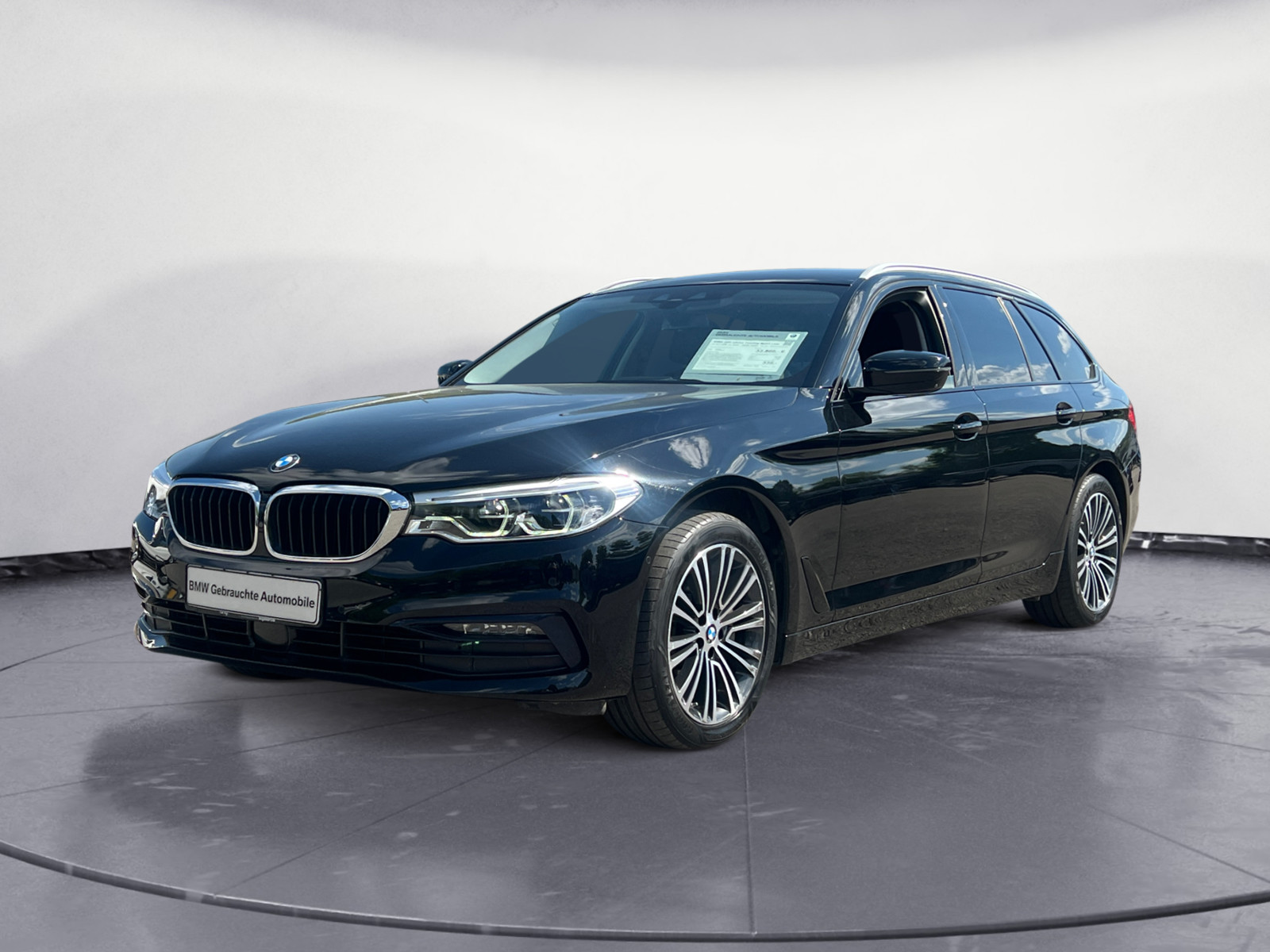 BMW - 530i xDrive Touring Sport Line