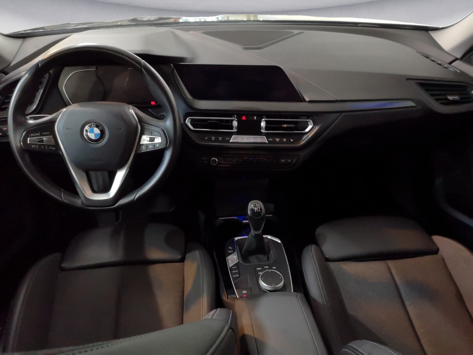 BMW - 218i Gran Coupe Sport Line